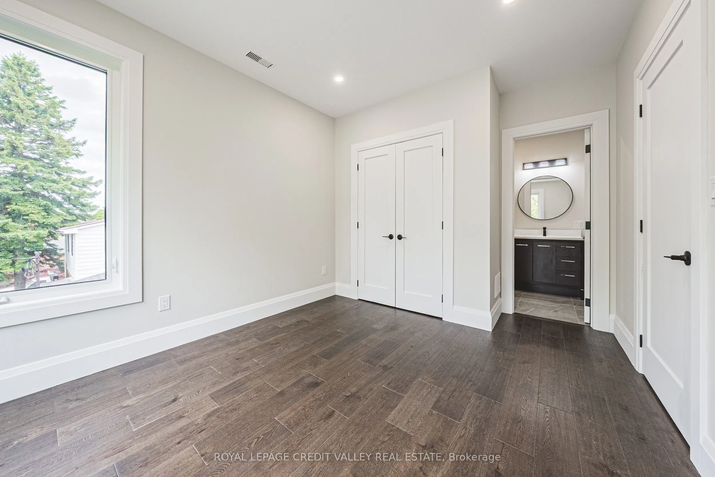 18 Bellman Avenue