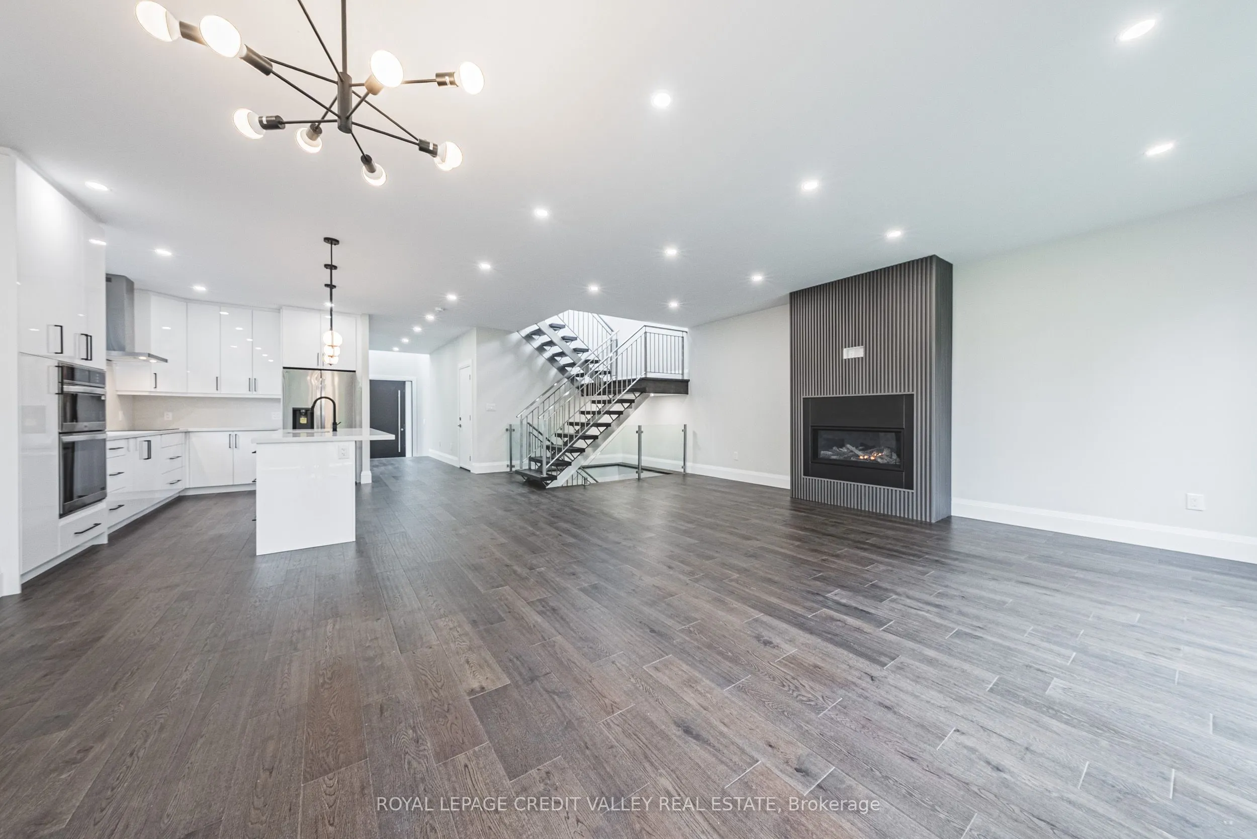 18 Bellman Avenue