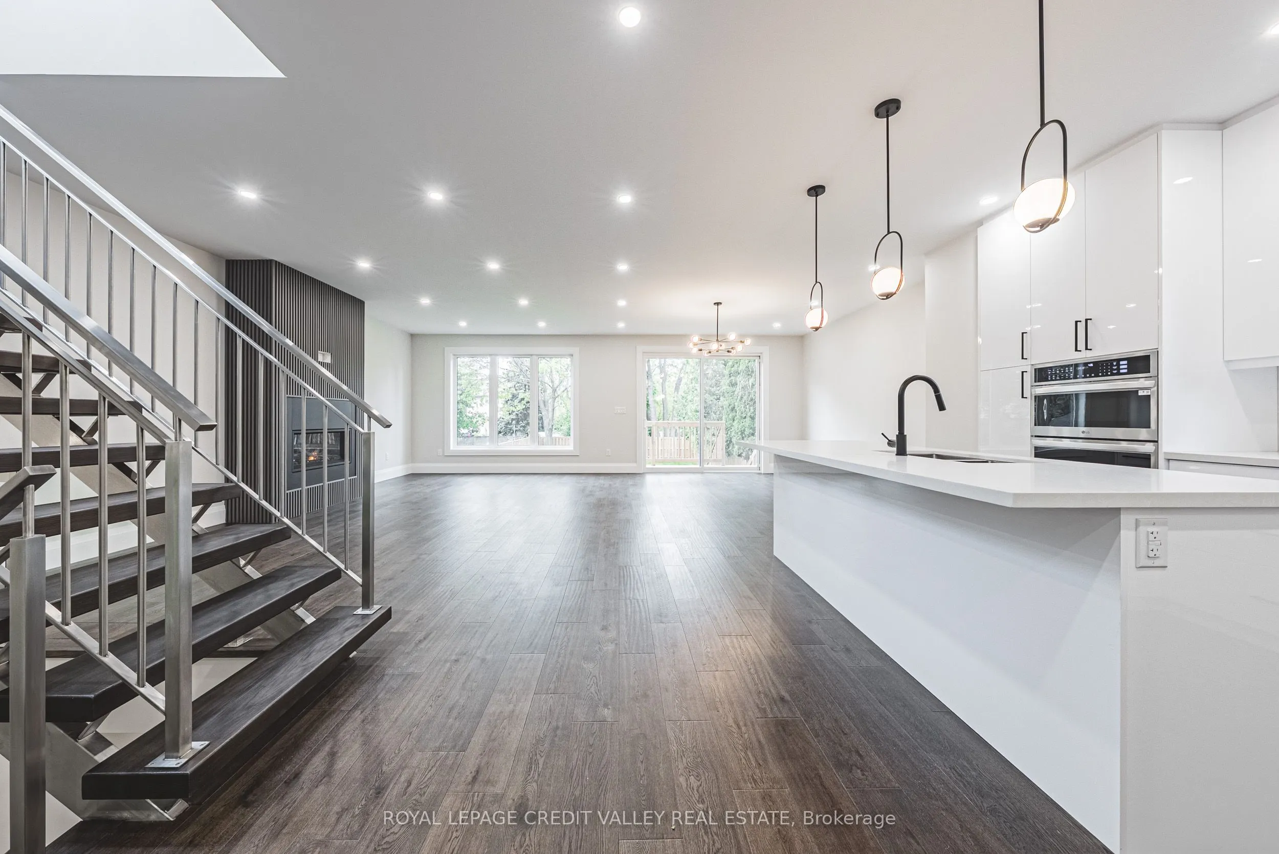 18 Bellman Avenue