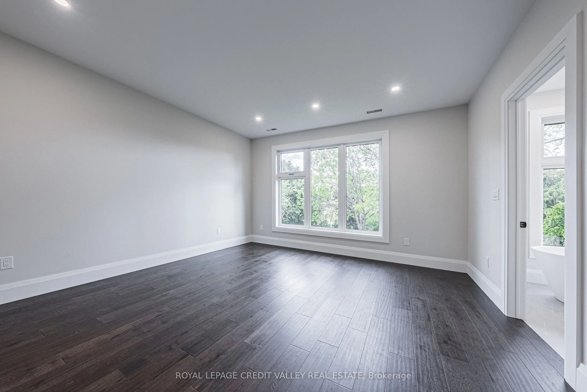 18 Bellman Avenue