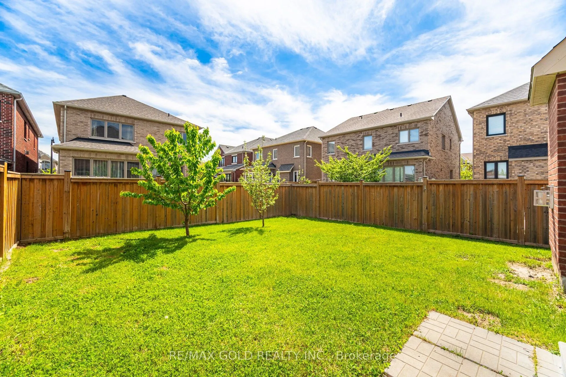 209 Castle Oaks Crossing