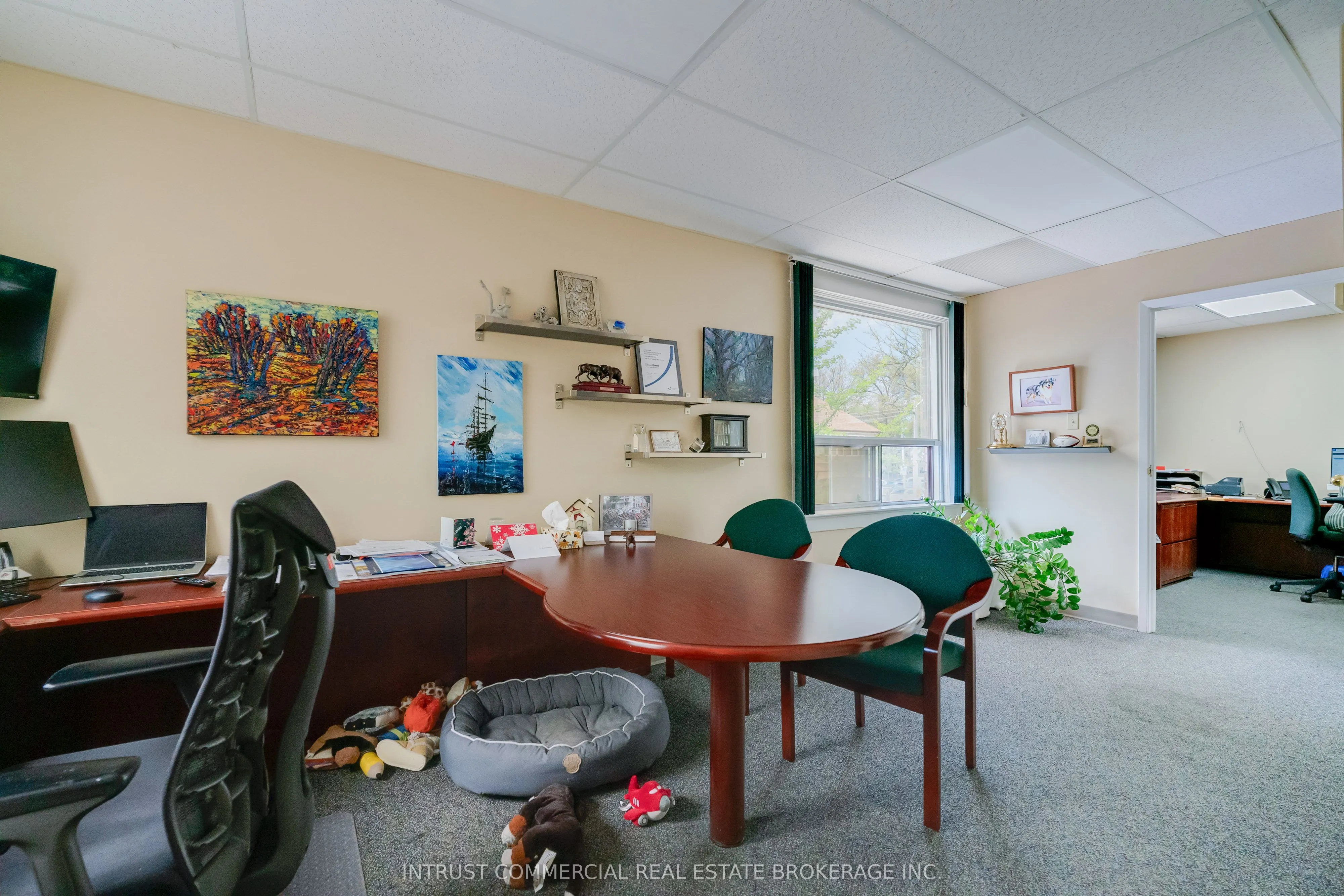 2366 Bloor Street W