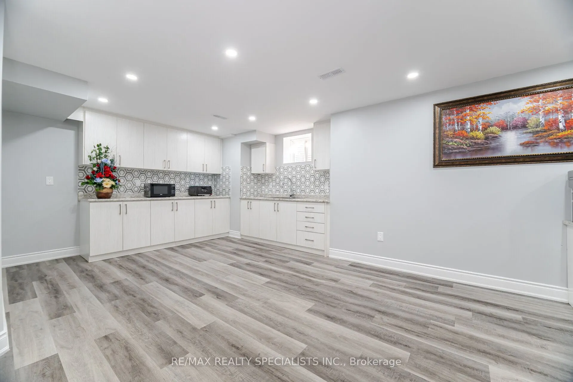 1190 Mceachern Court