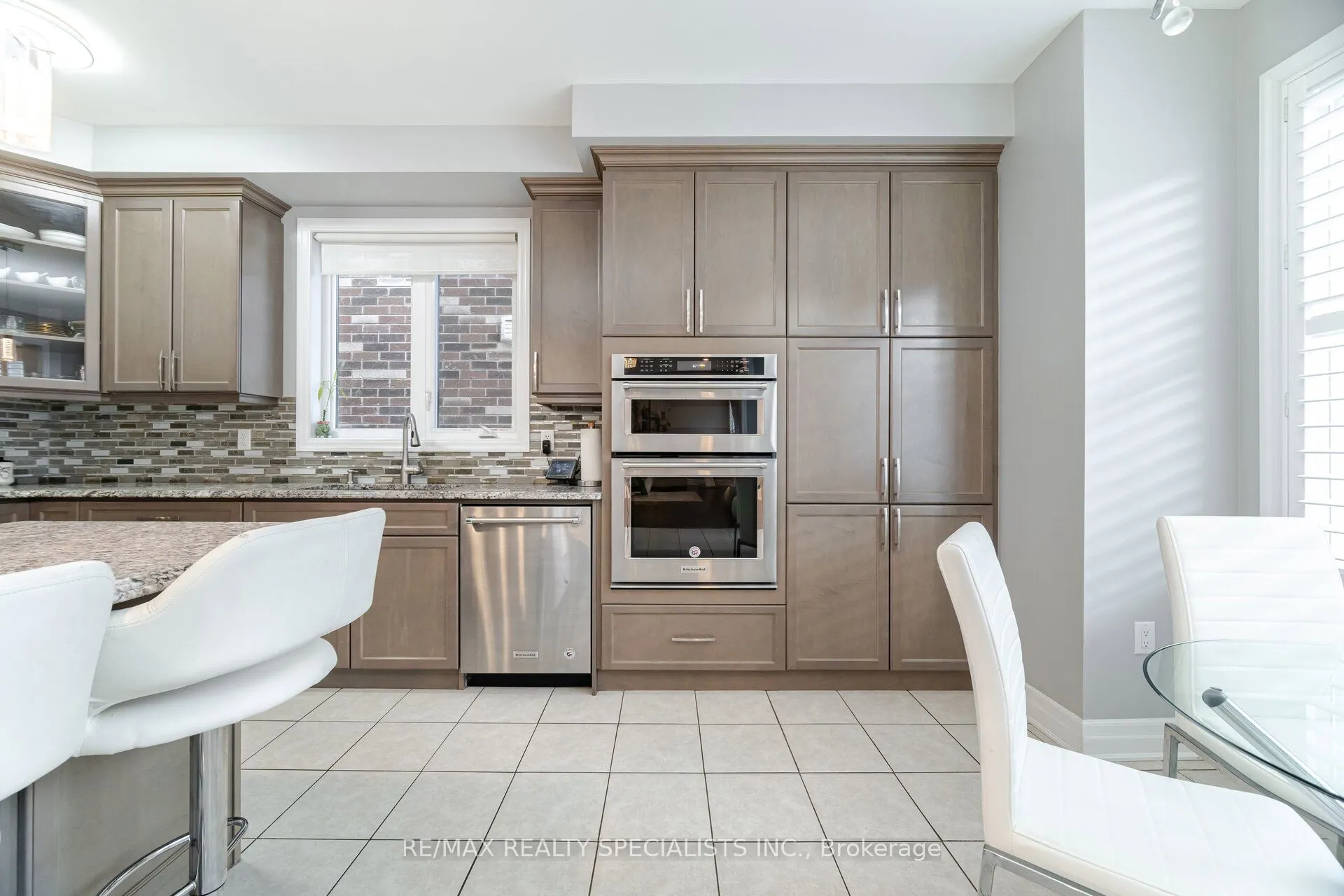 1190 Mceachern Court