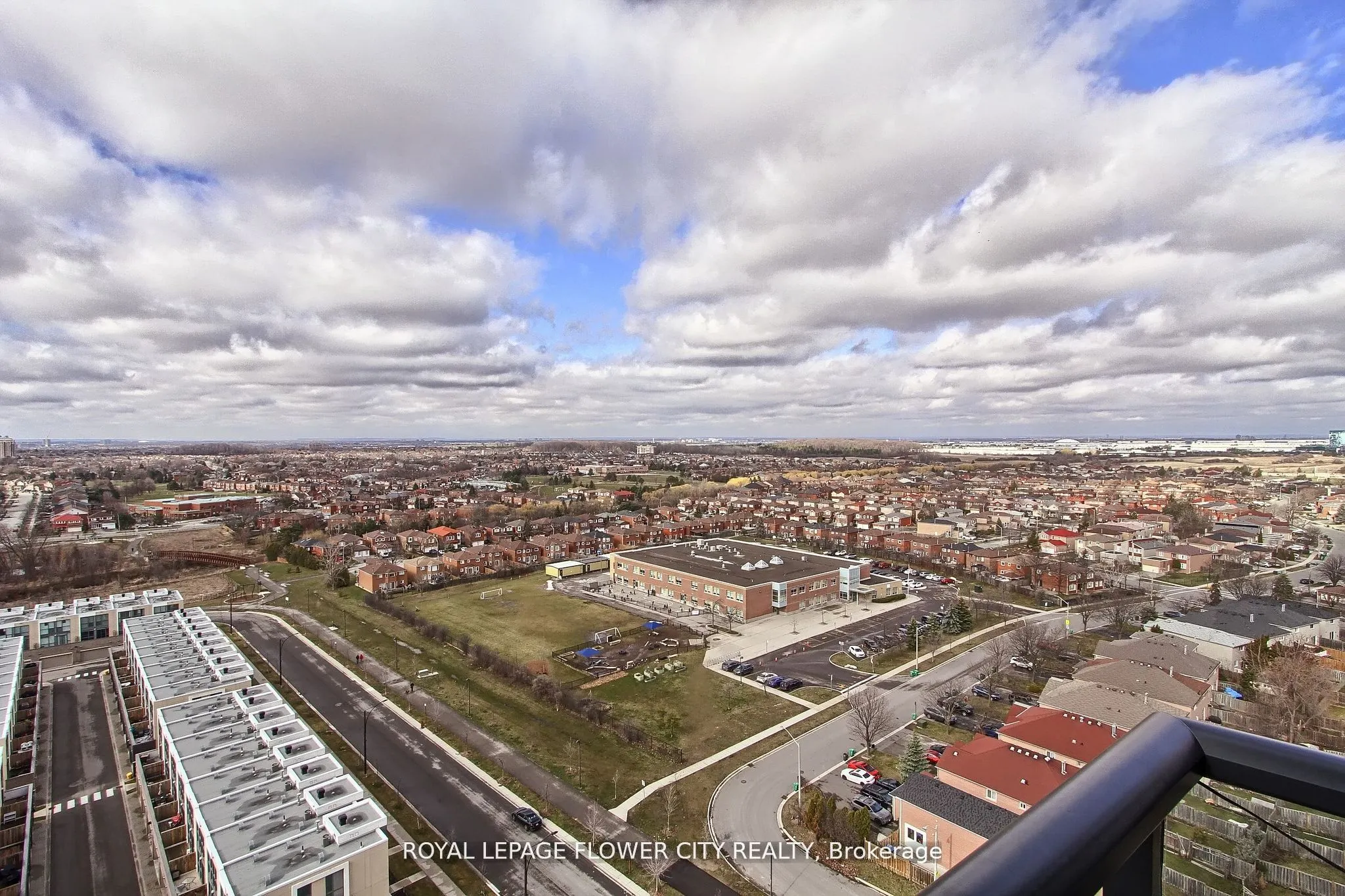 65 Watergarden Crescent, #1307