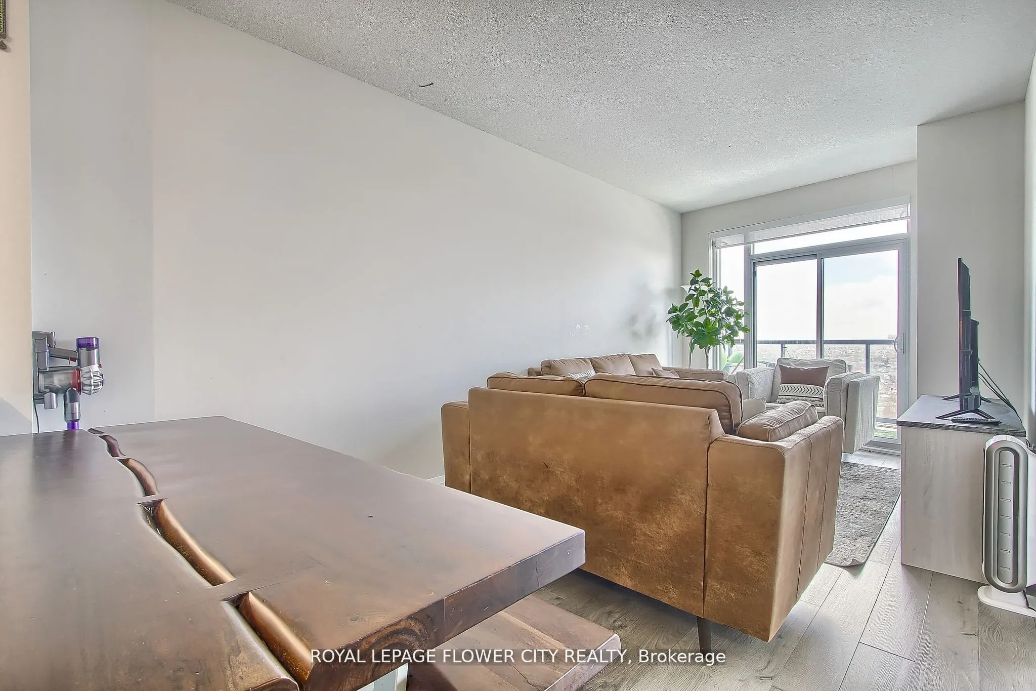 65 Watergarden Crescent, #1307