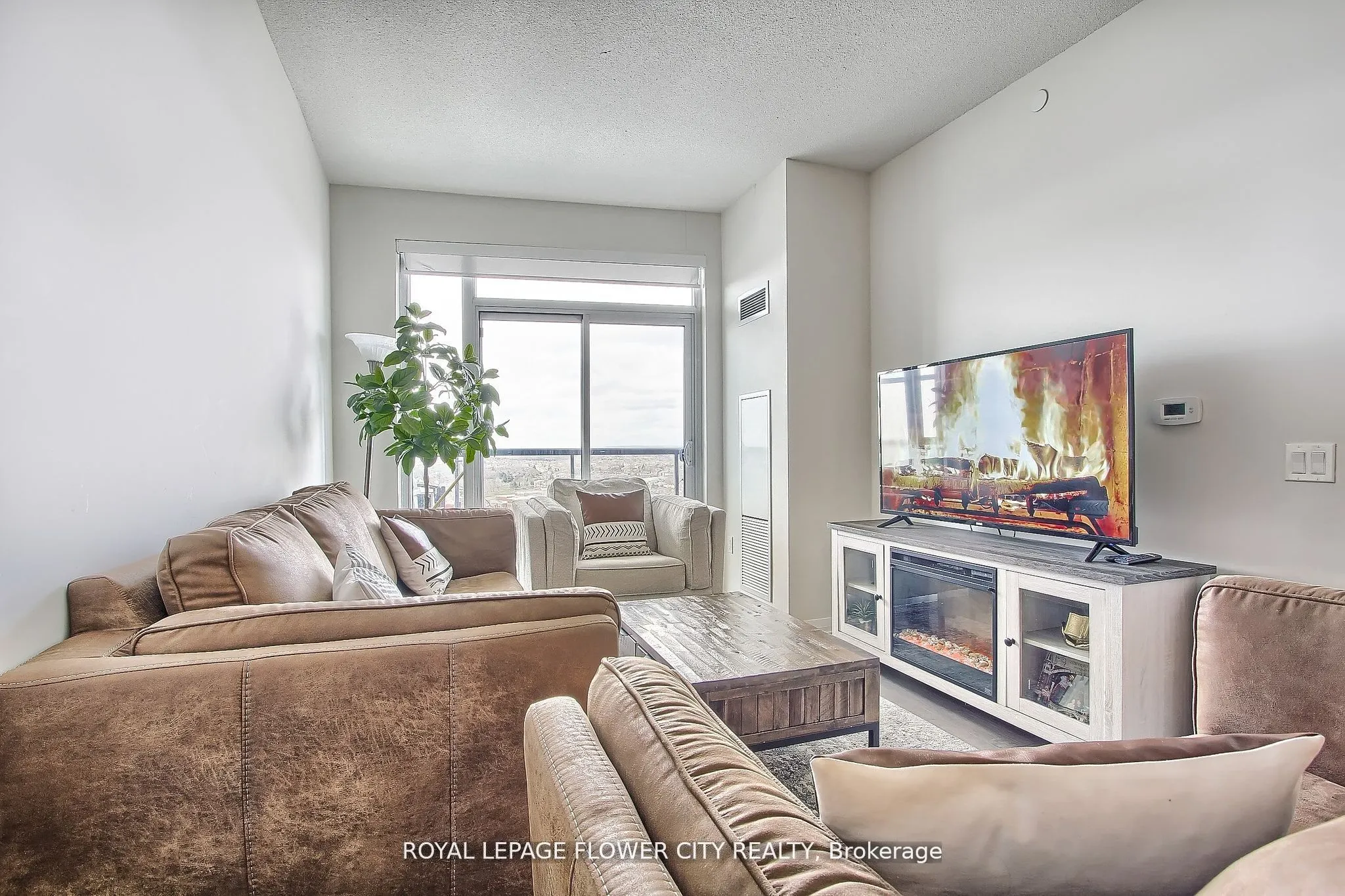 65 Watergarden Crescent, #1307