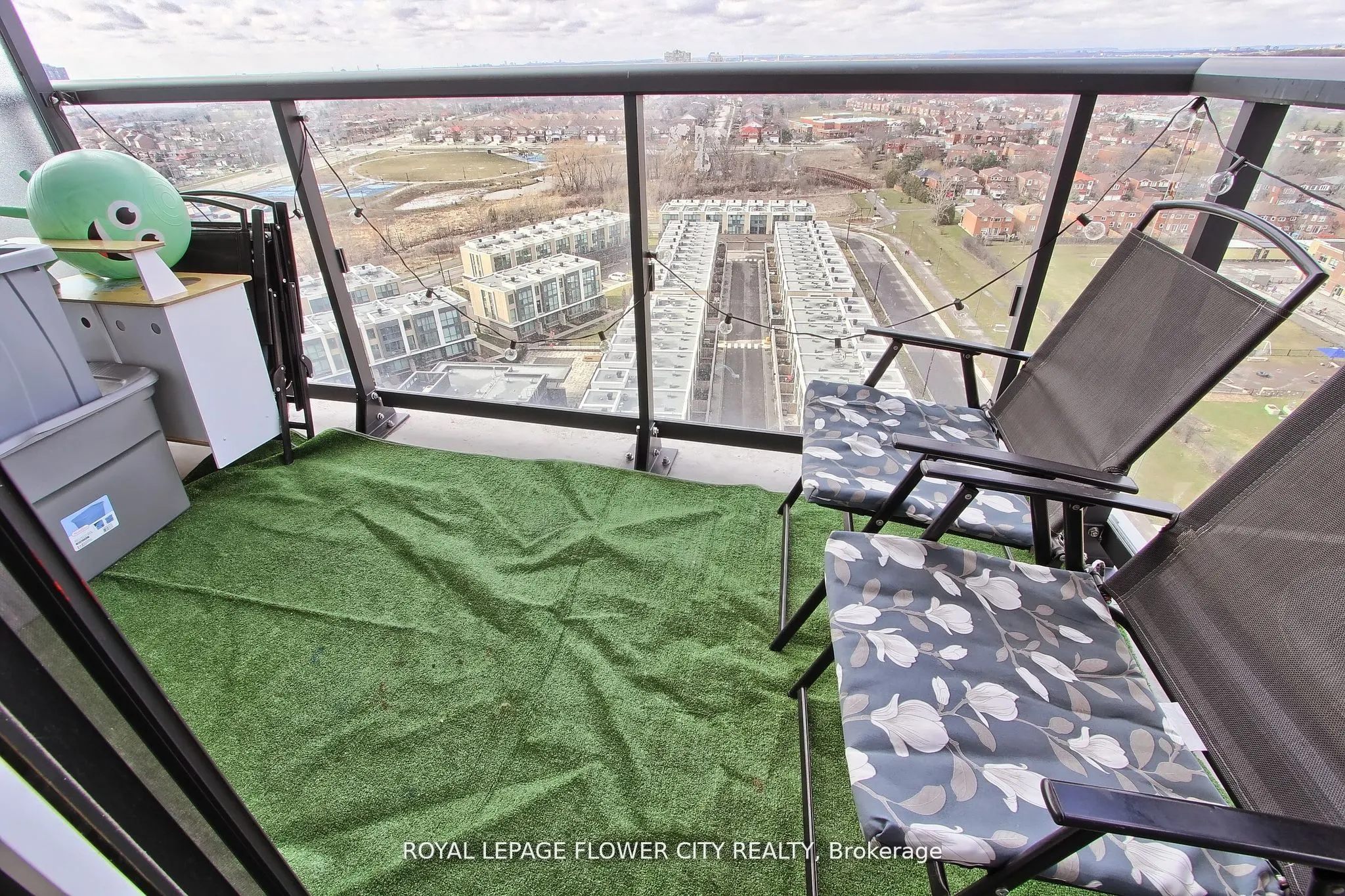 65 Watergarden Crescent, #1307