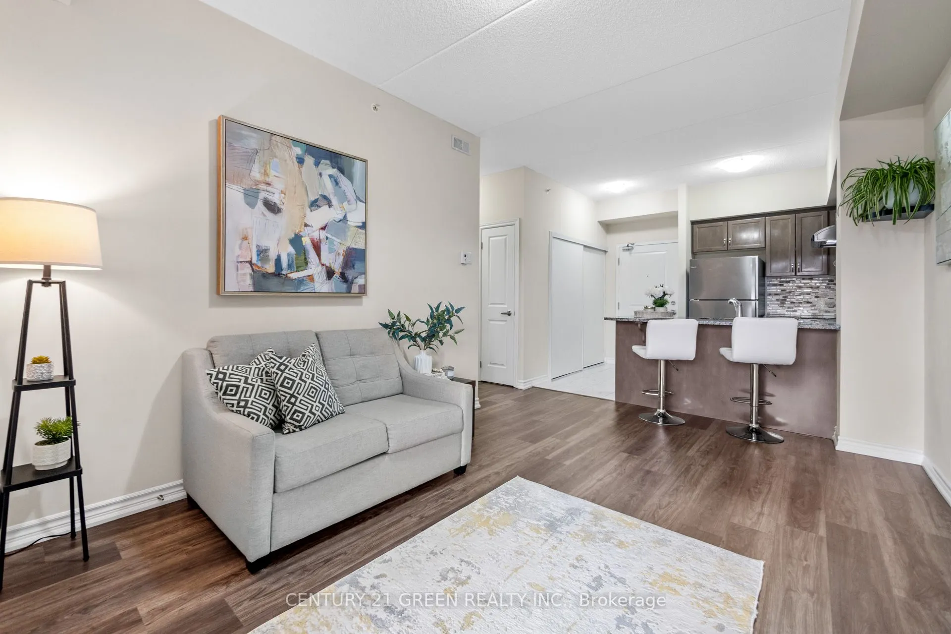 630 Sauve Street, #308
