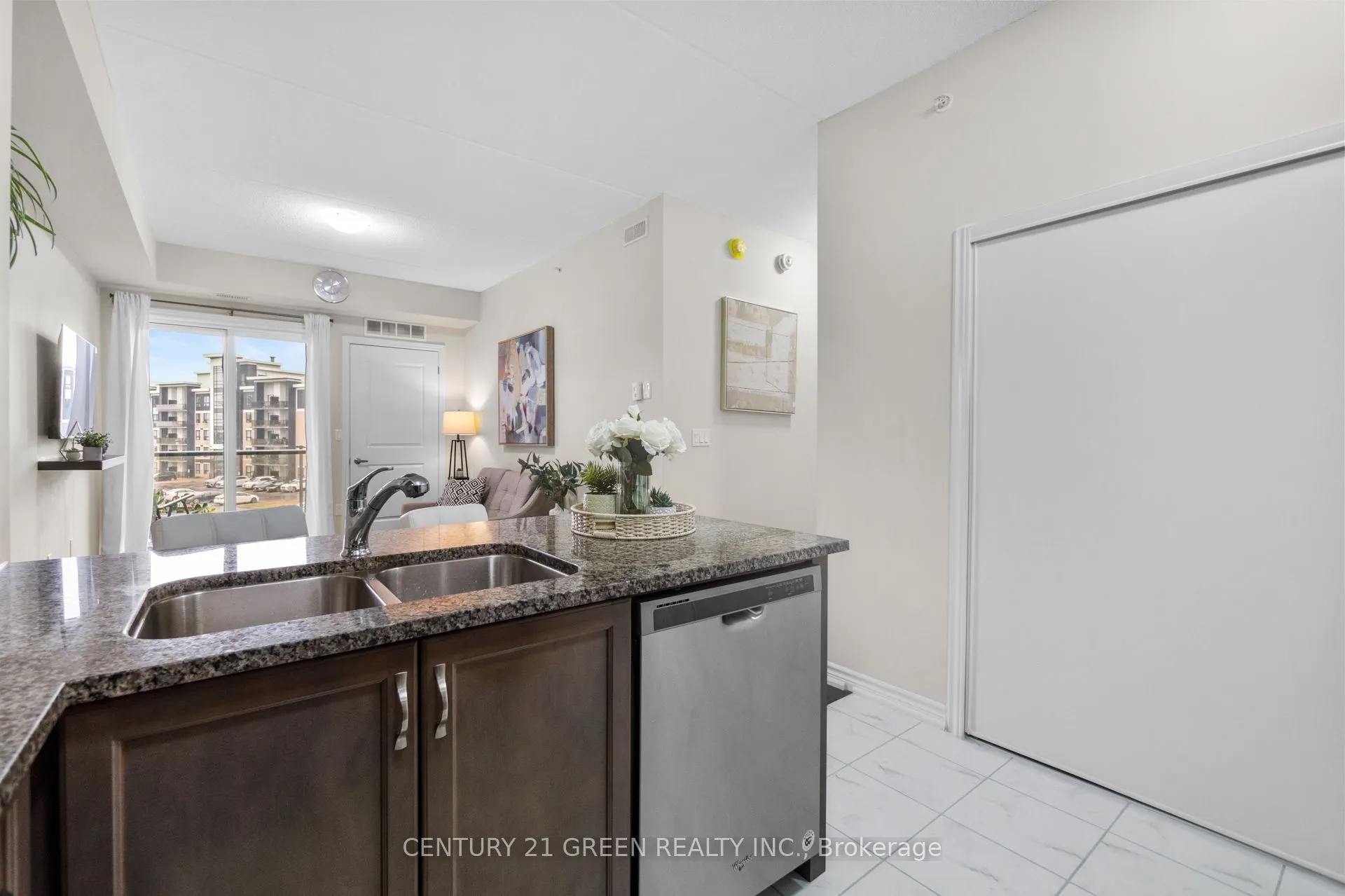630 Sauve Street, #308