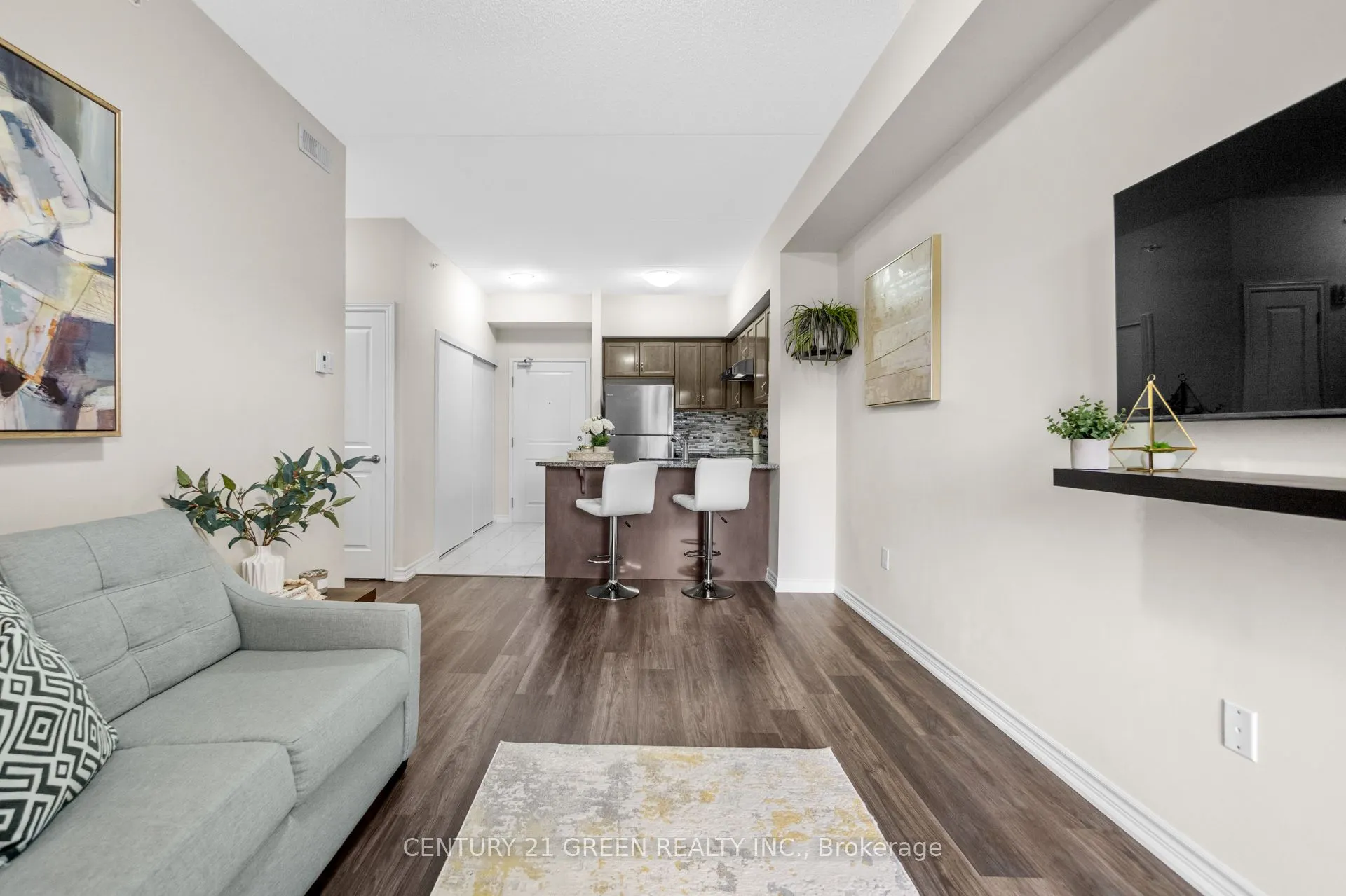 630 Sauve Street, #308