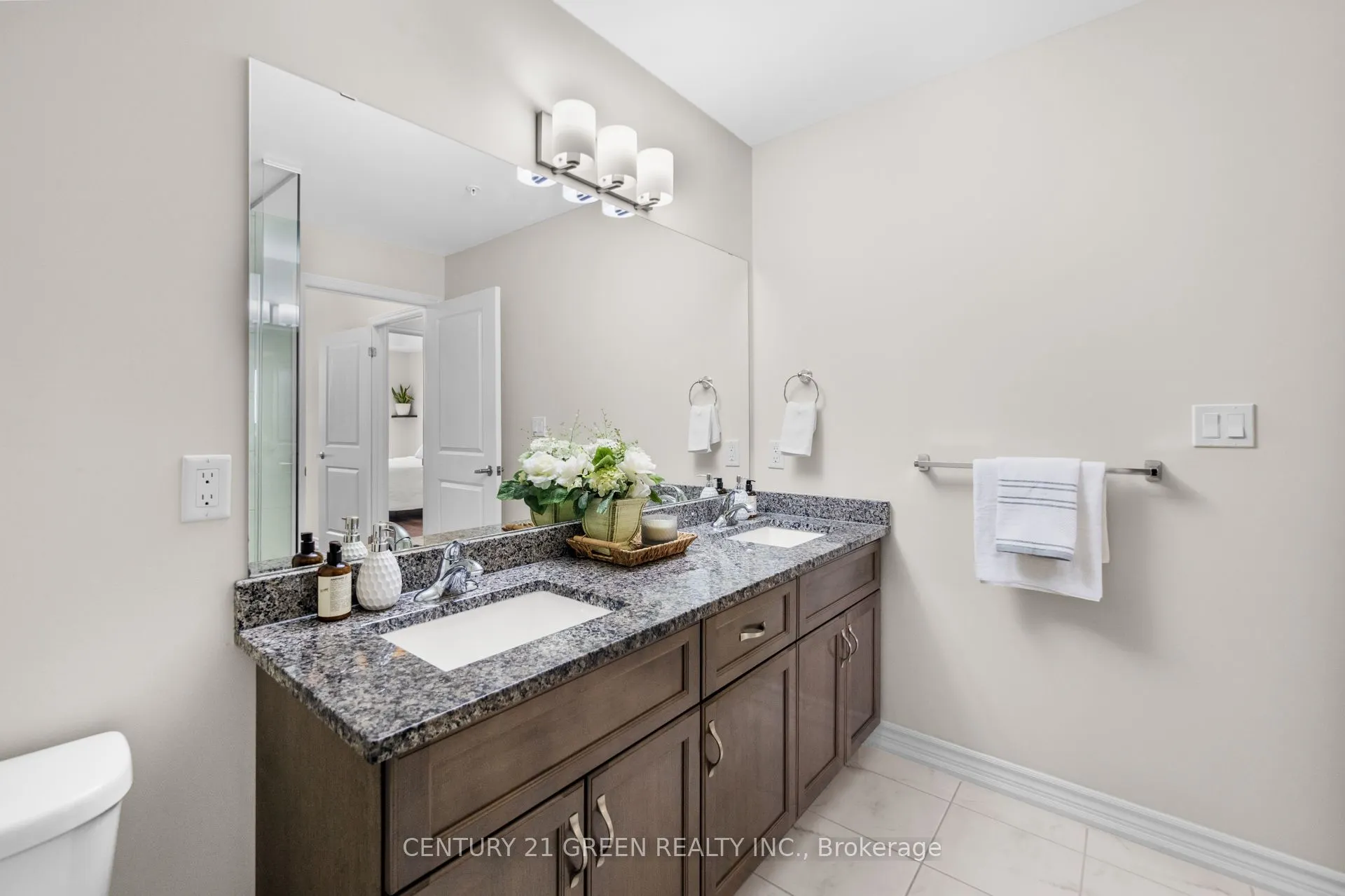 630 Sauve Street, #308