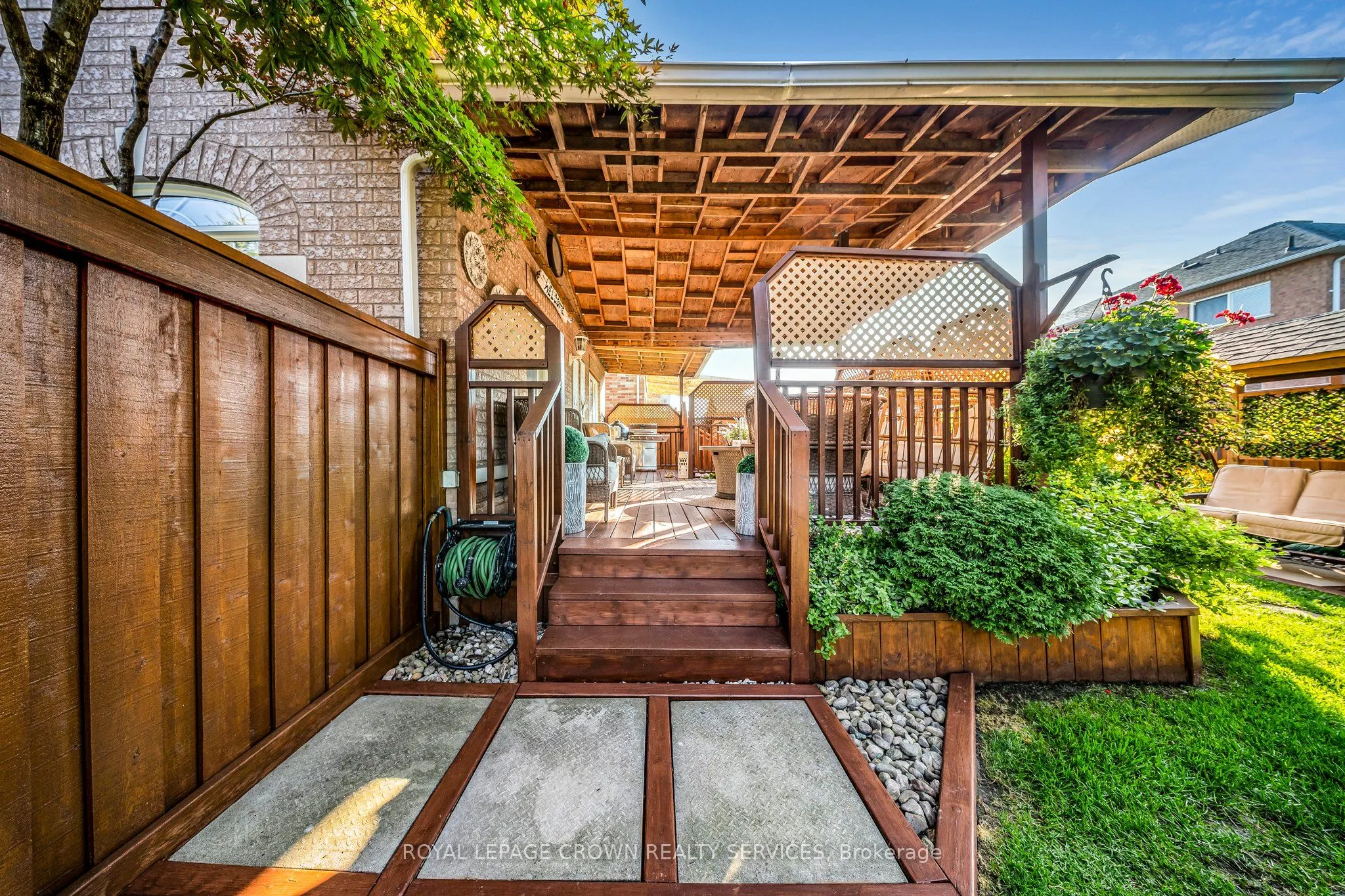 2 Pilgrim Place