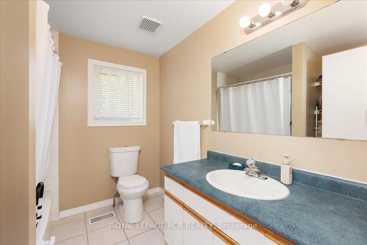 229 Elmwood Crescent
