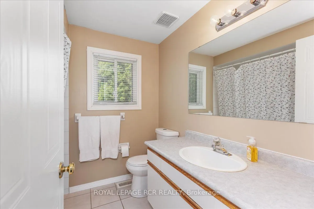 229 Elmwood Crescent