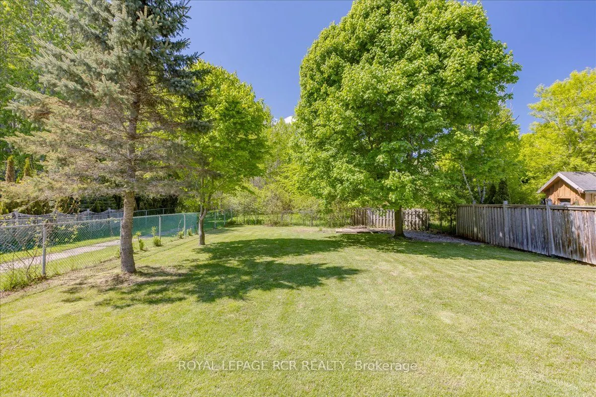 229 Elmwood Crescent