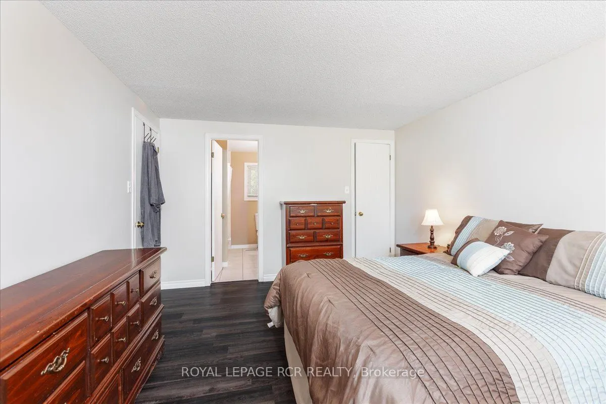 229 Elmwood Crescent