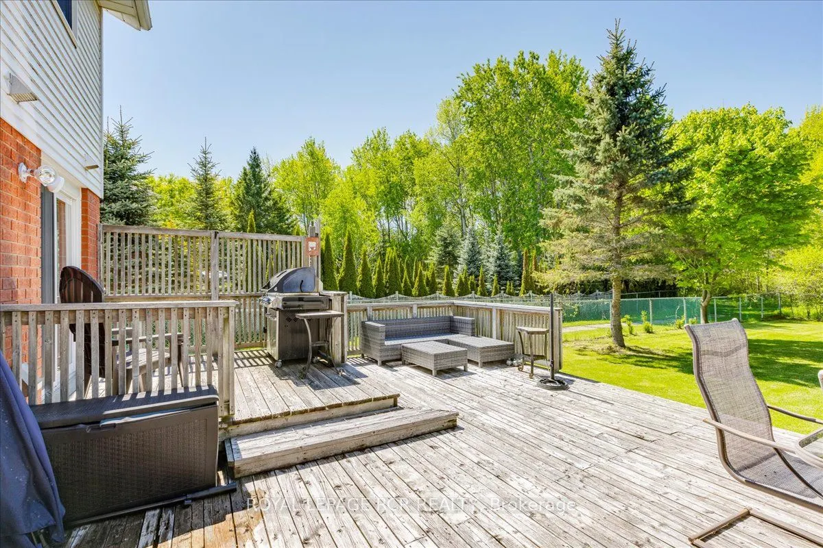 229 Elmwood Crescent