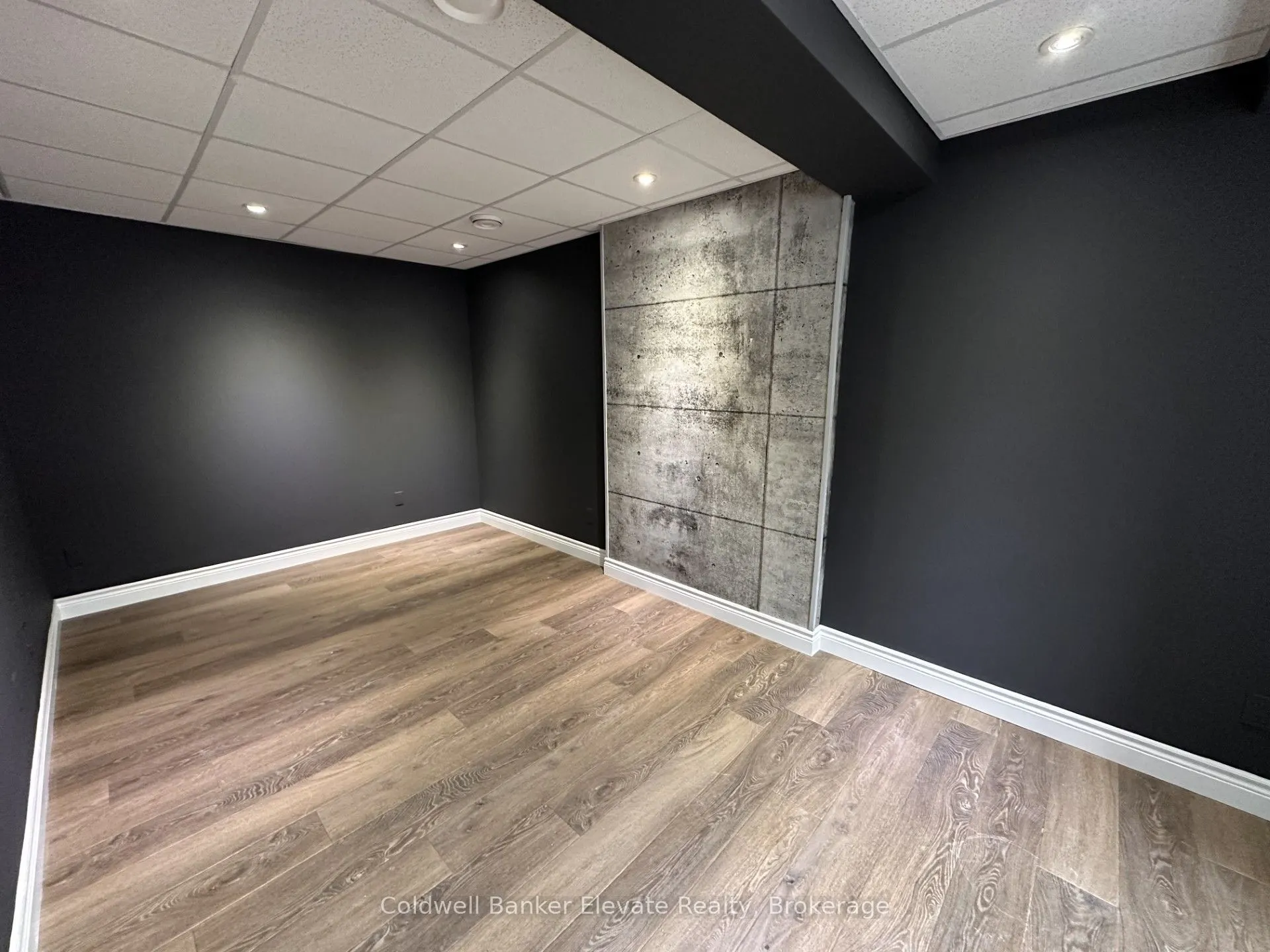 115 Main Street S, #LL2