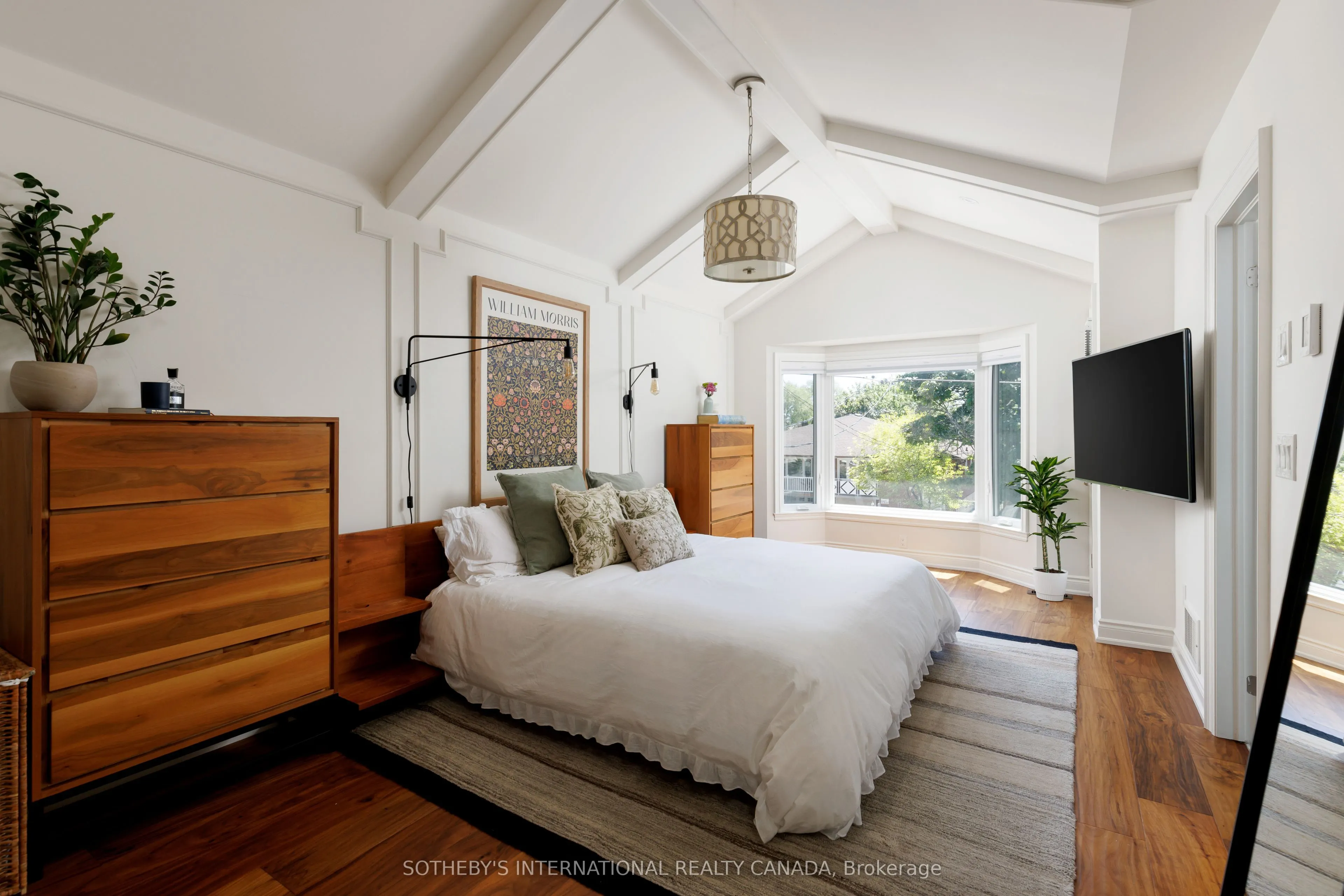 50B Laburnham Avenue