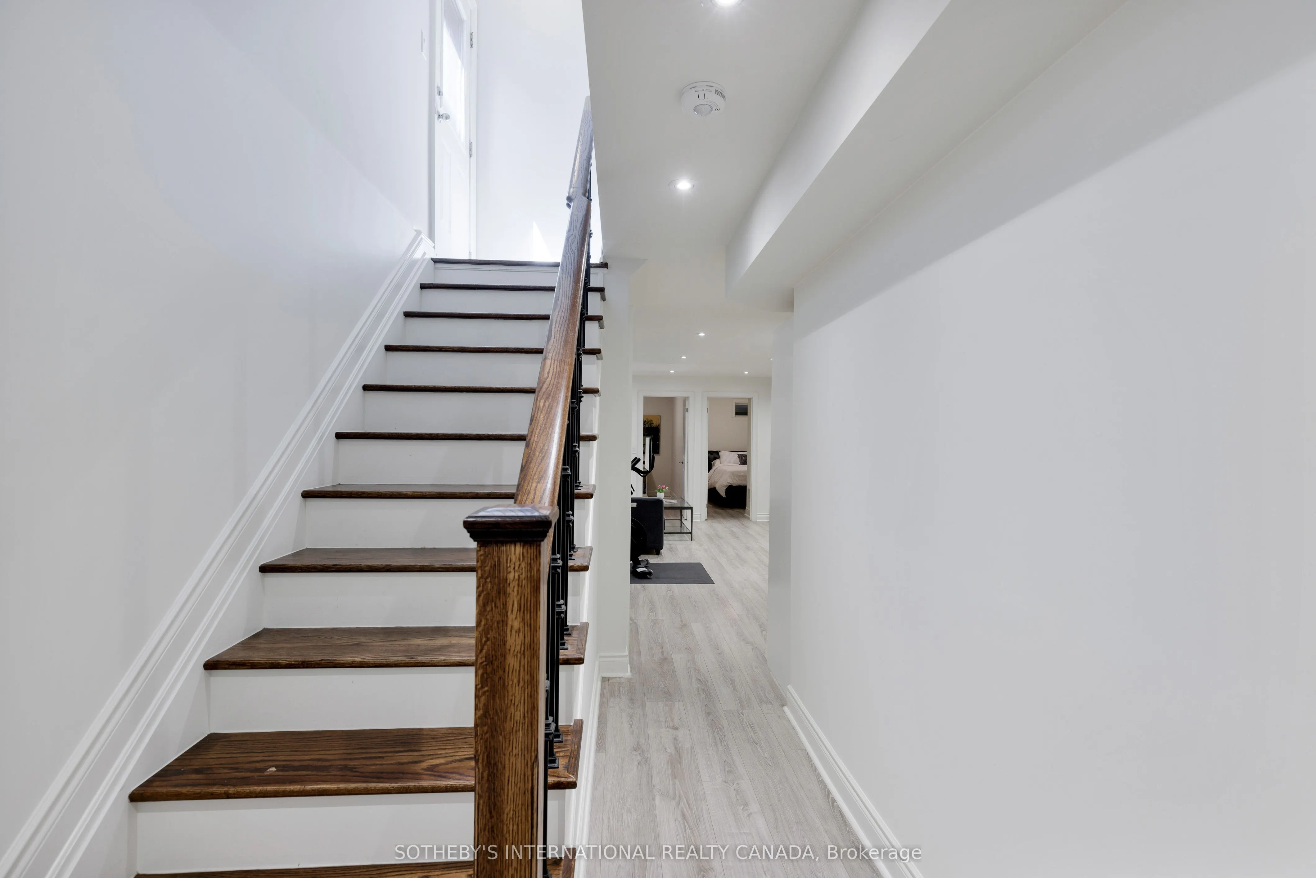 50B Laburnham Avenue