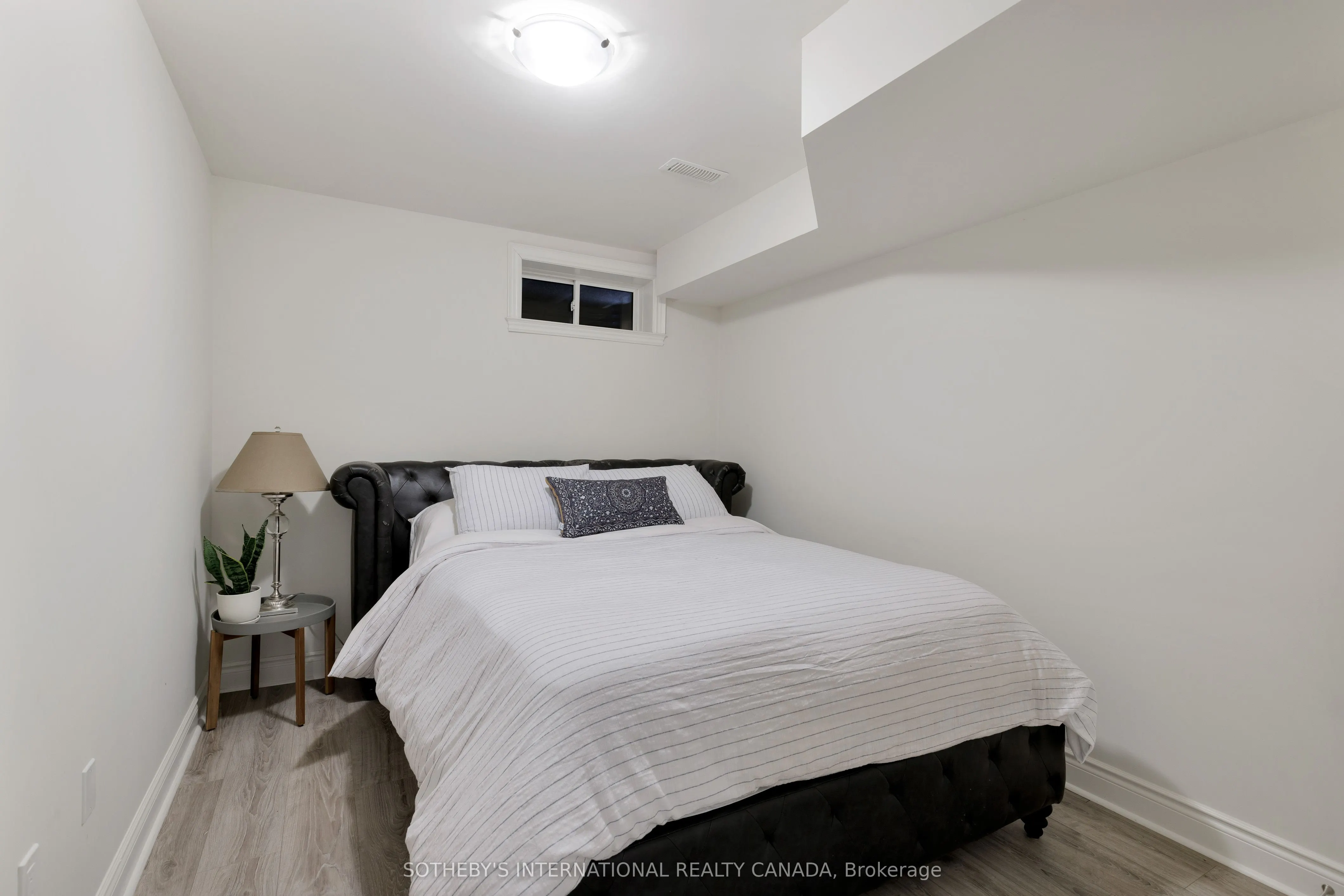50B Laburnham Avenue