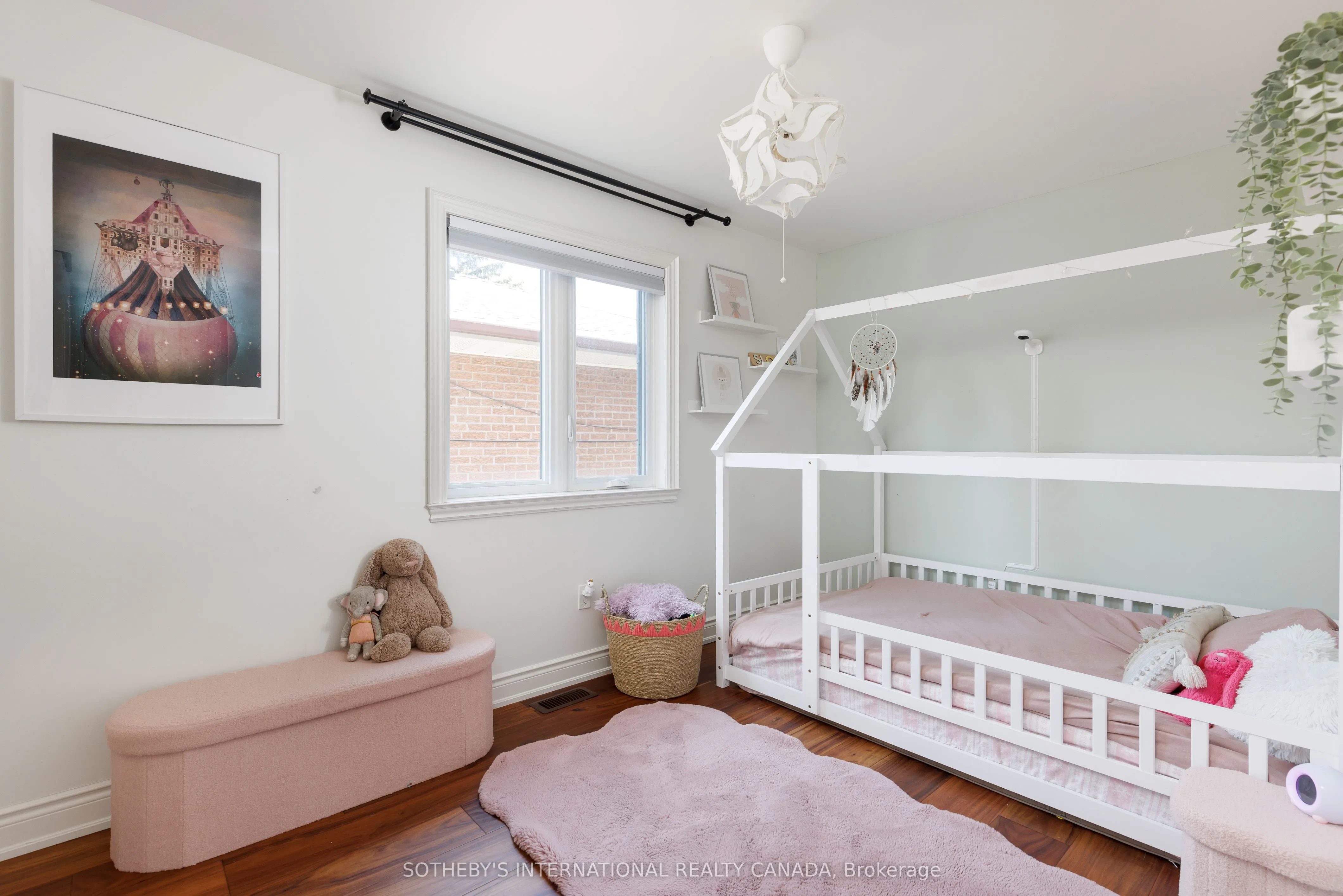 50B Laburnham Avenue