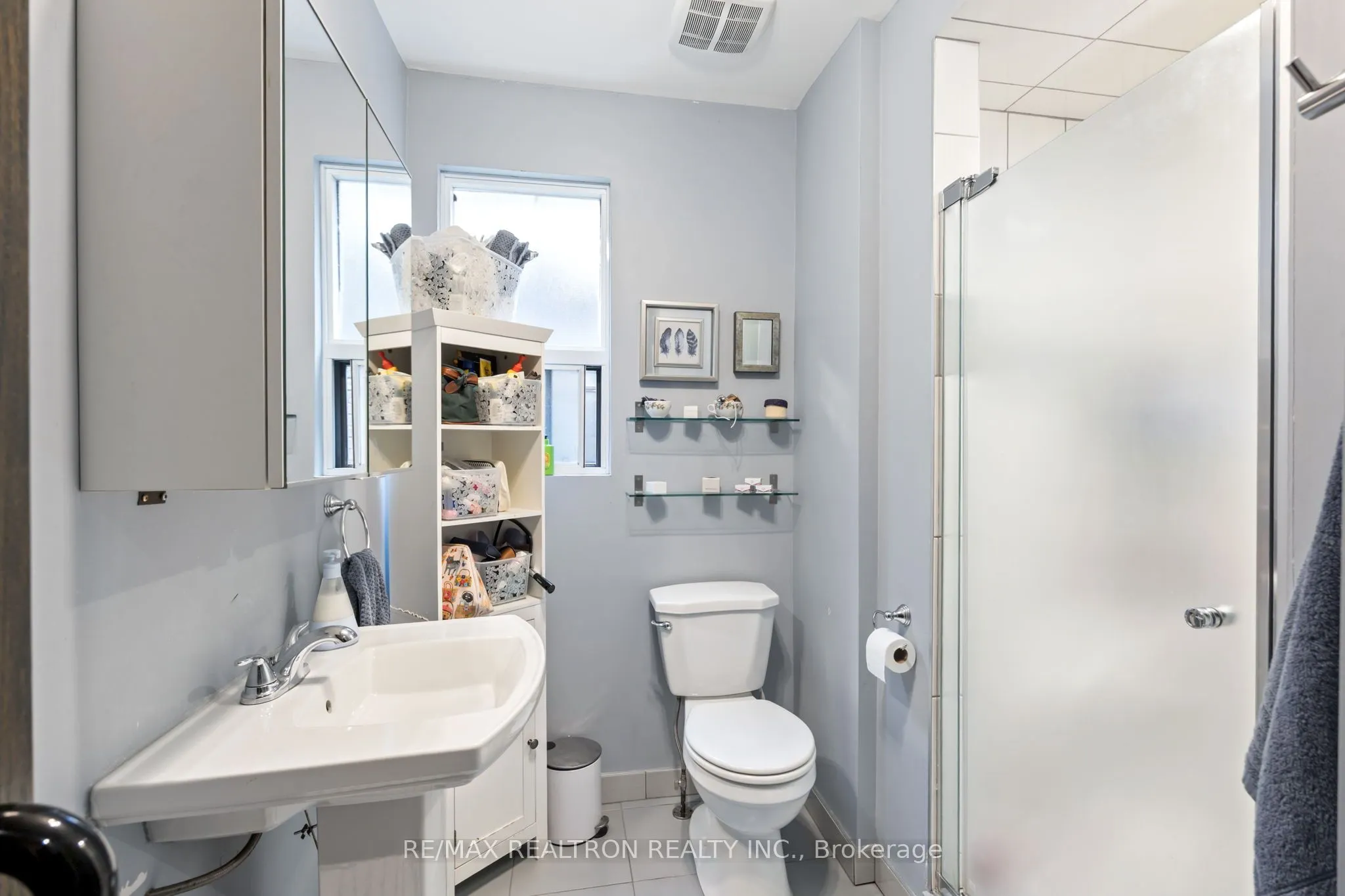 1611 Bloor Street W