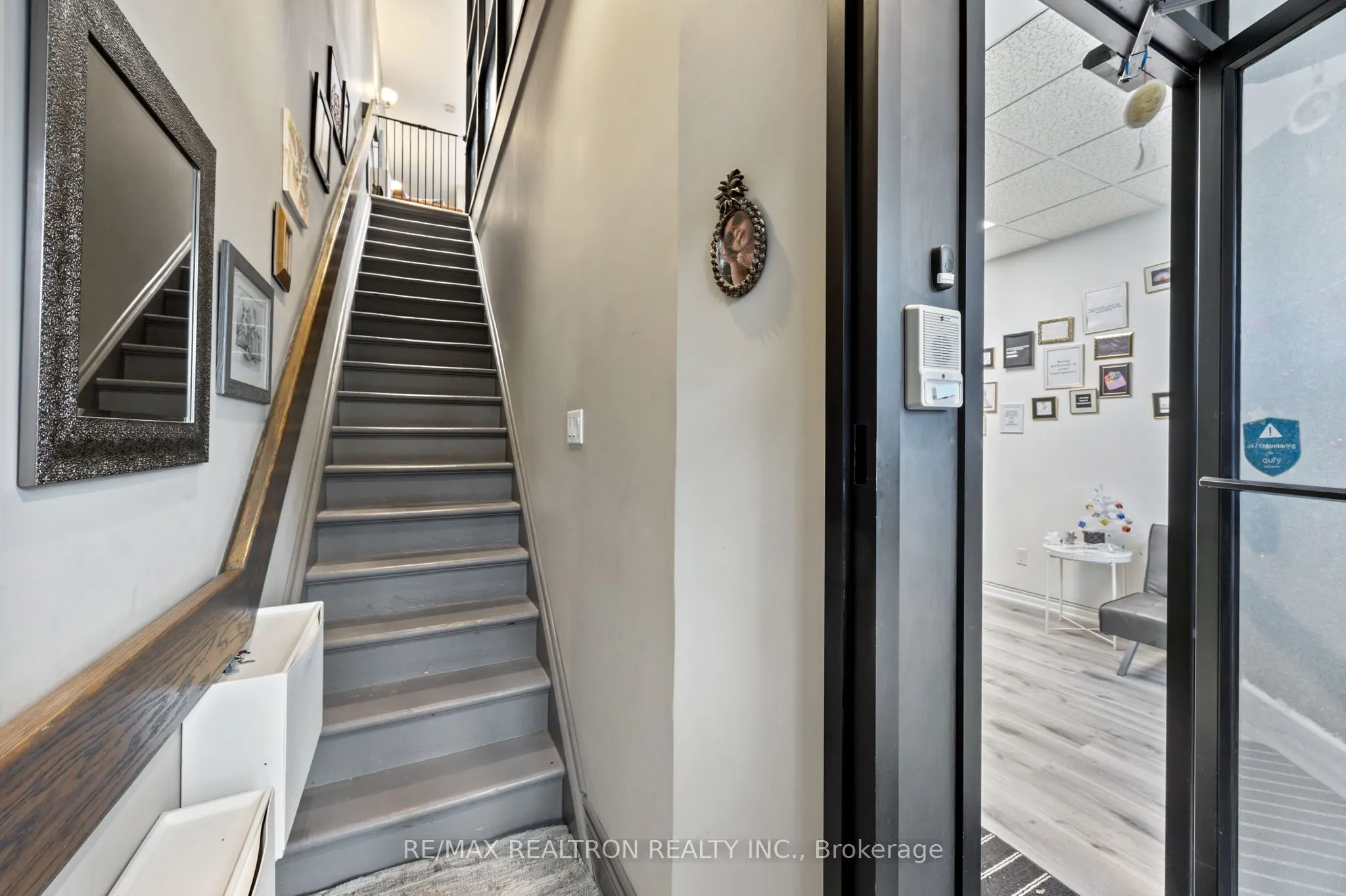1611 Bloor Street W