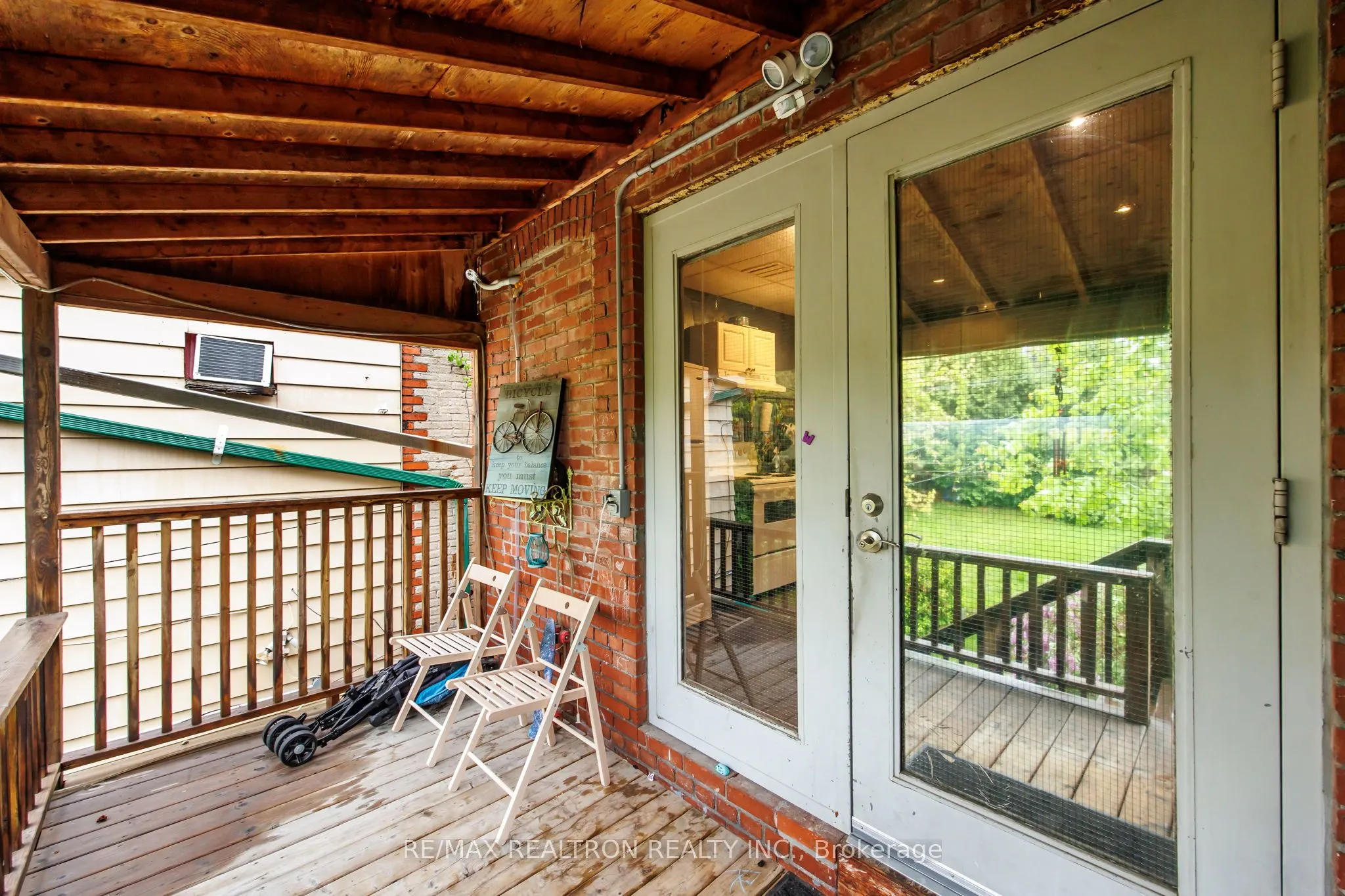 1611 Bloor Street W