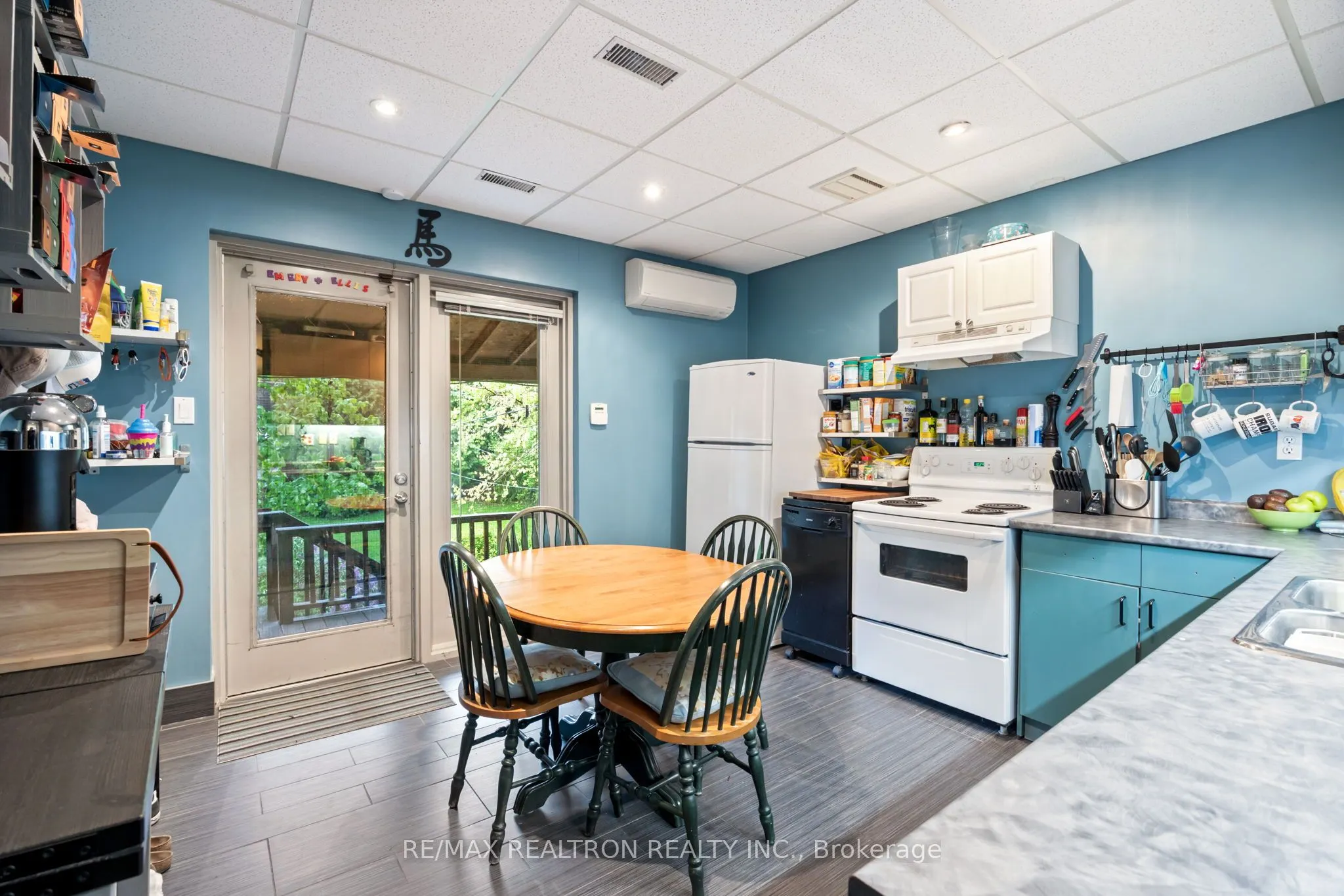 1611 Bloor Street W