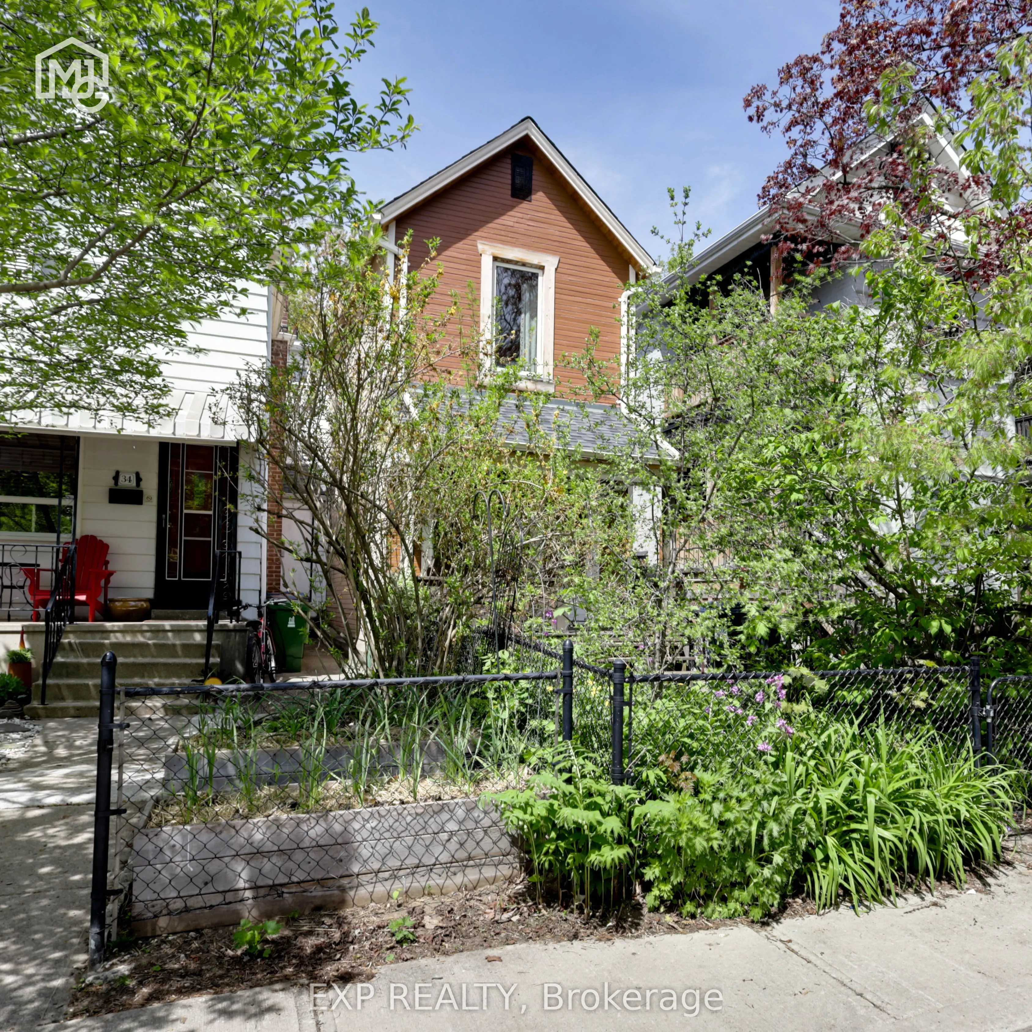 32 Columbus Avenue