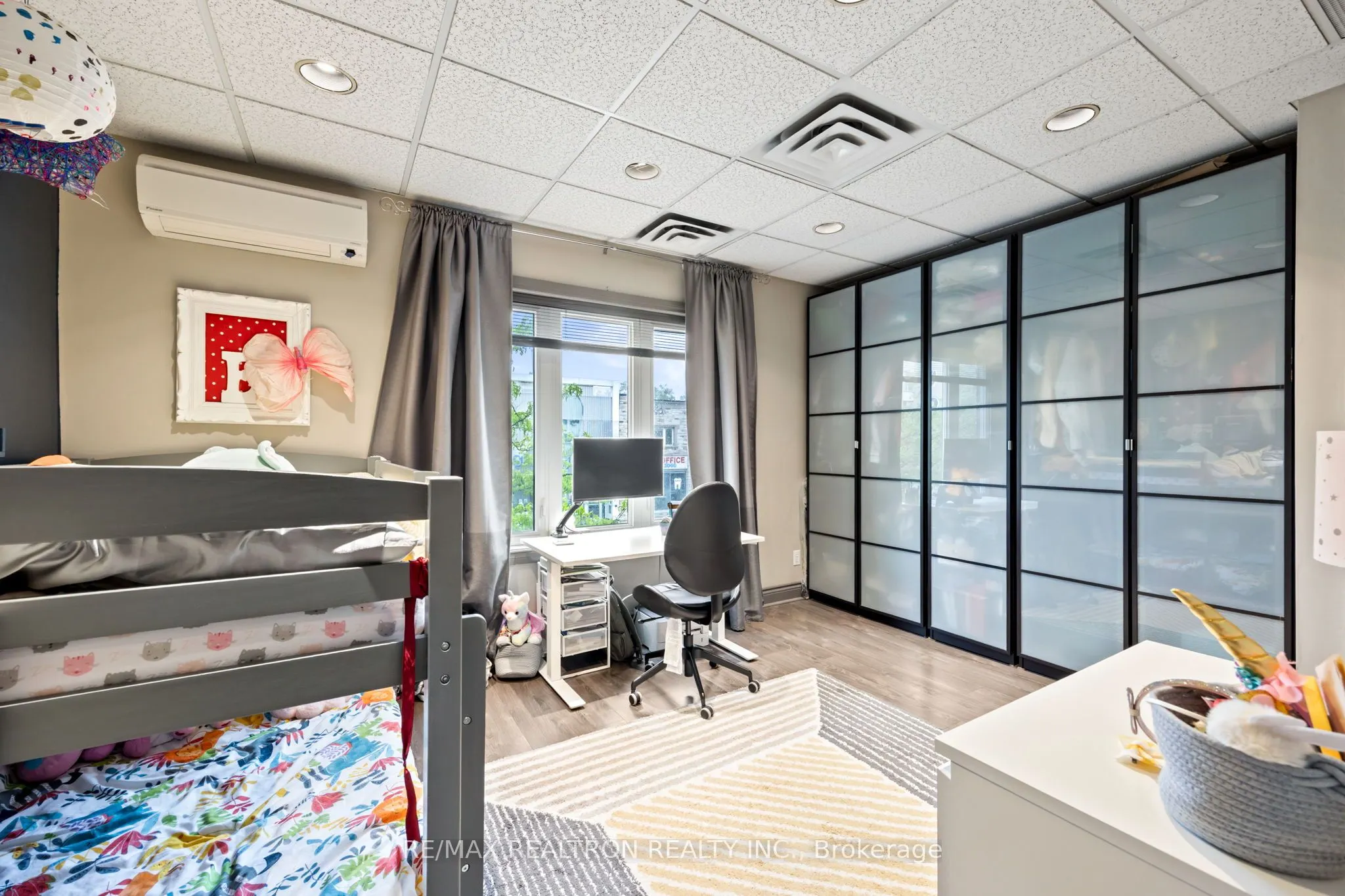 1611 Bloor Street W