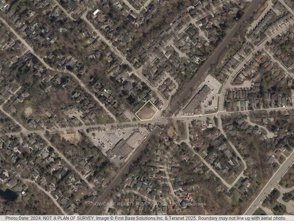 1139 Lorne Park Road