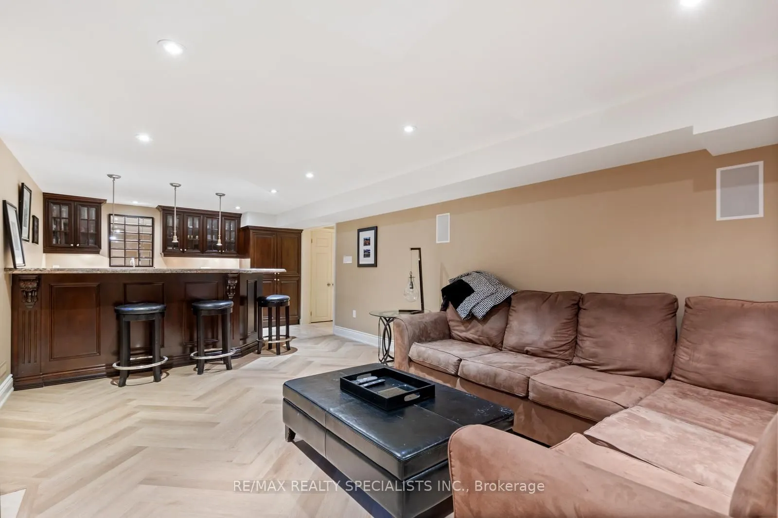 1404 Tecumseh Park Drive