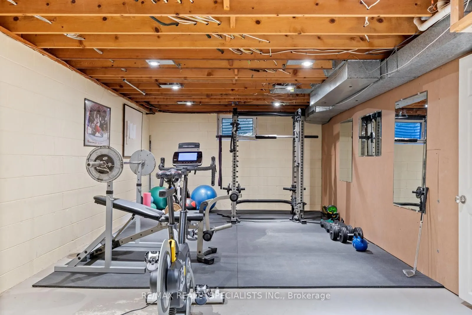 1404 Tecumseh Park Drive