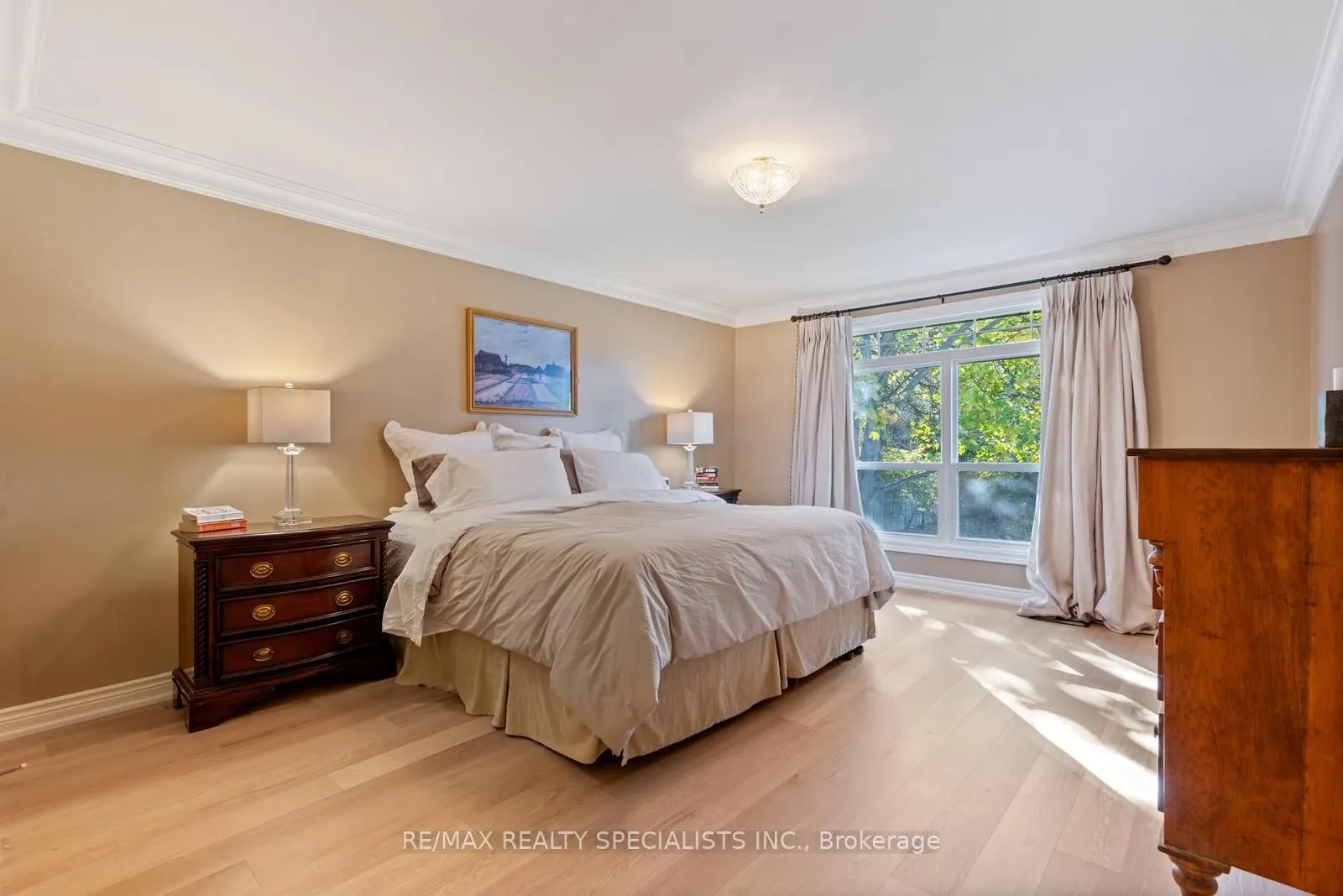 1404 Tecumseh Park Drive