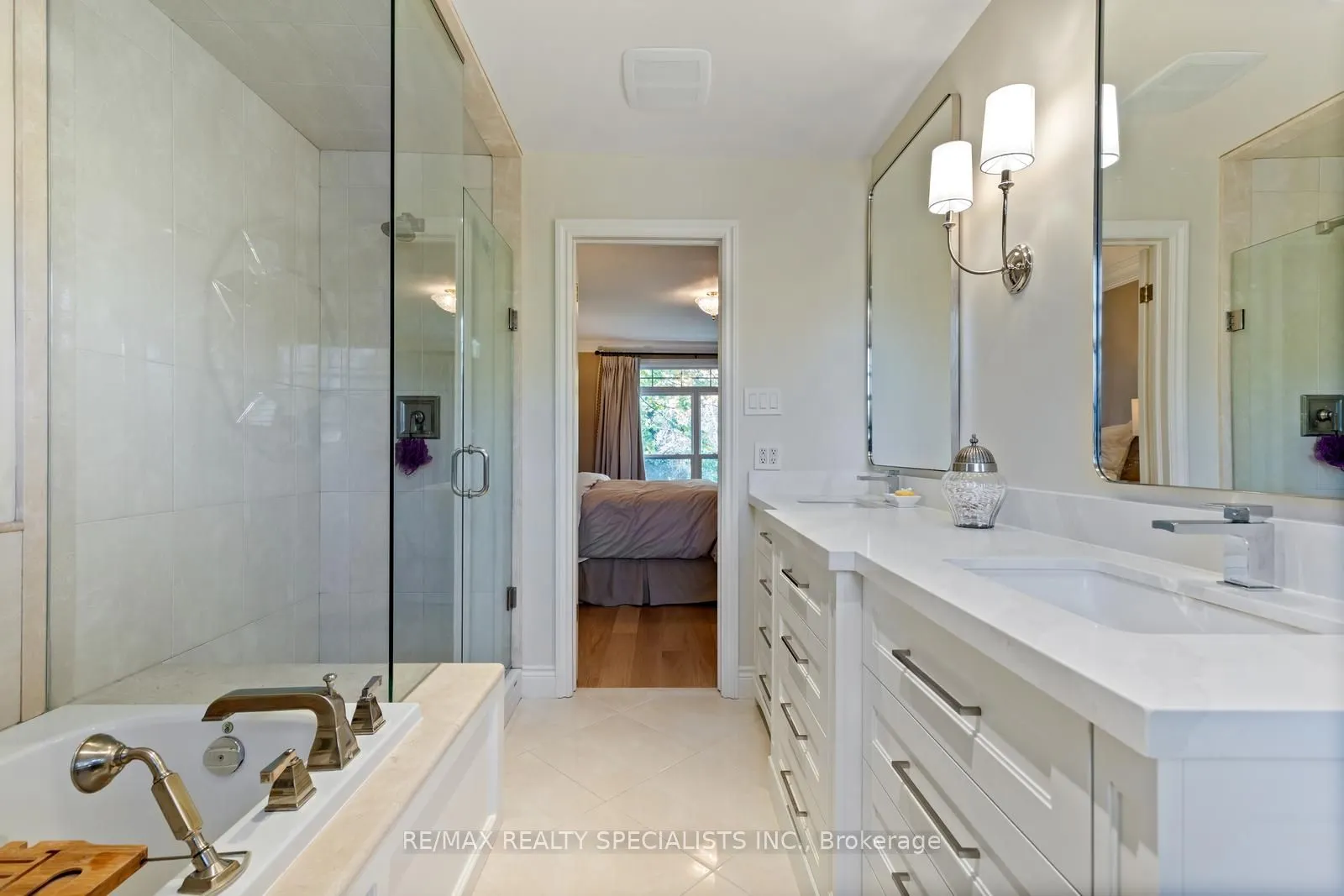 1404 Tecumseh Park Drive