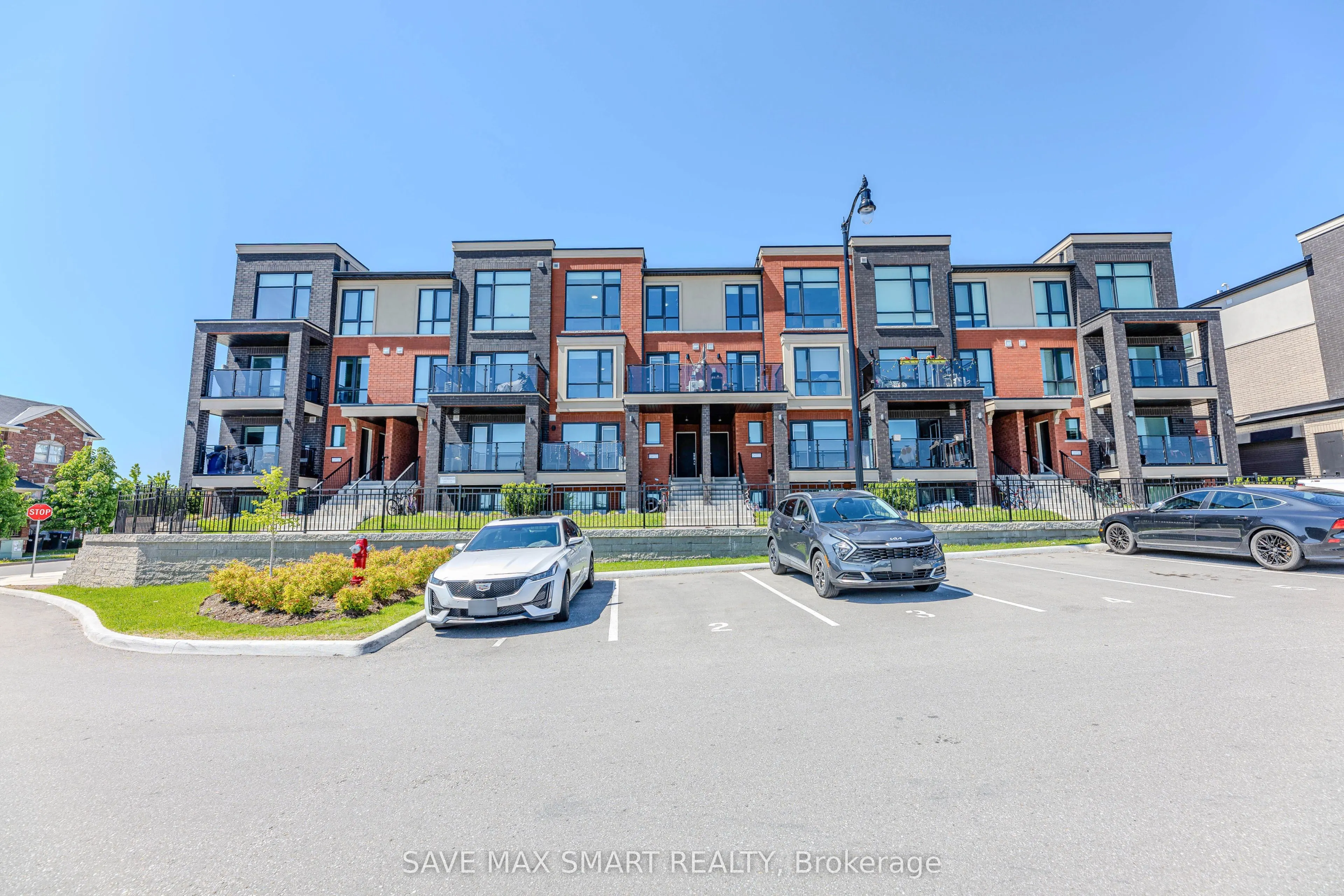 165 Veterans Drive, #11