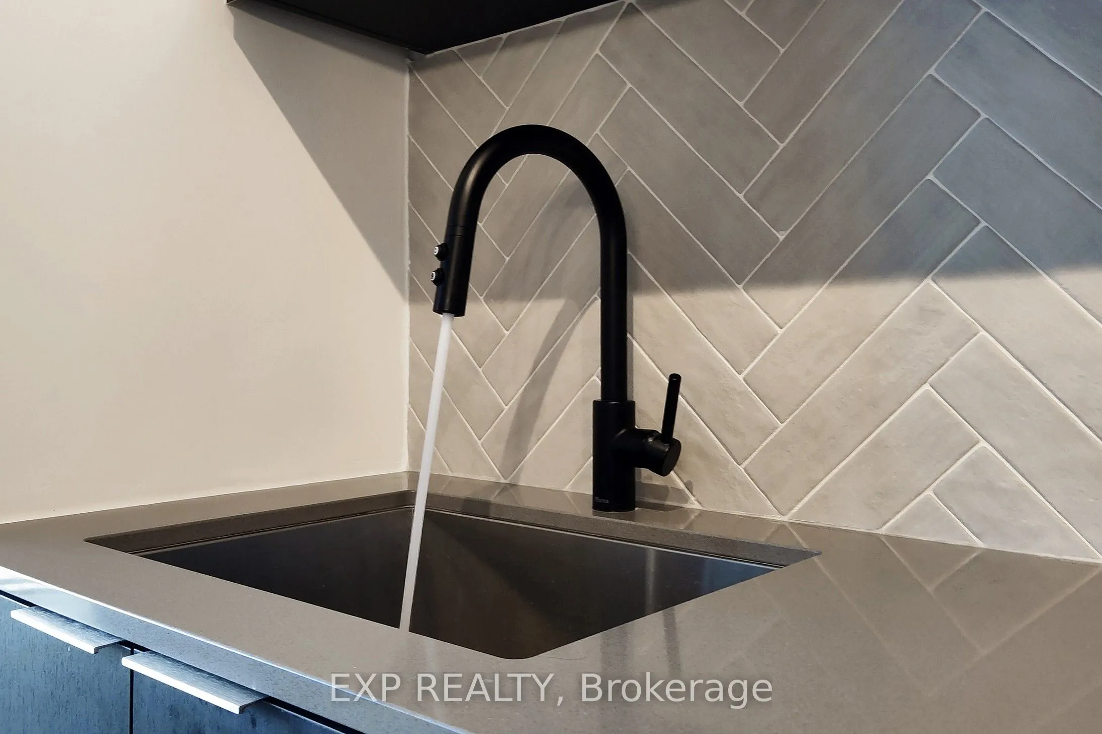 36 Zorra Street, #330