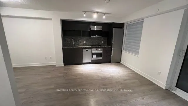 9 Mabelle Avenue, #225