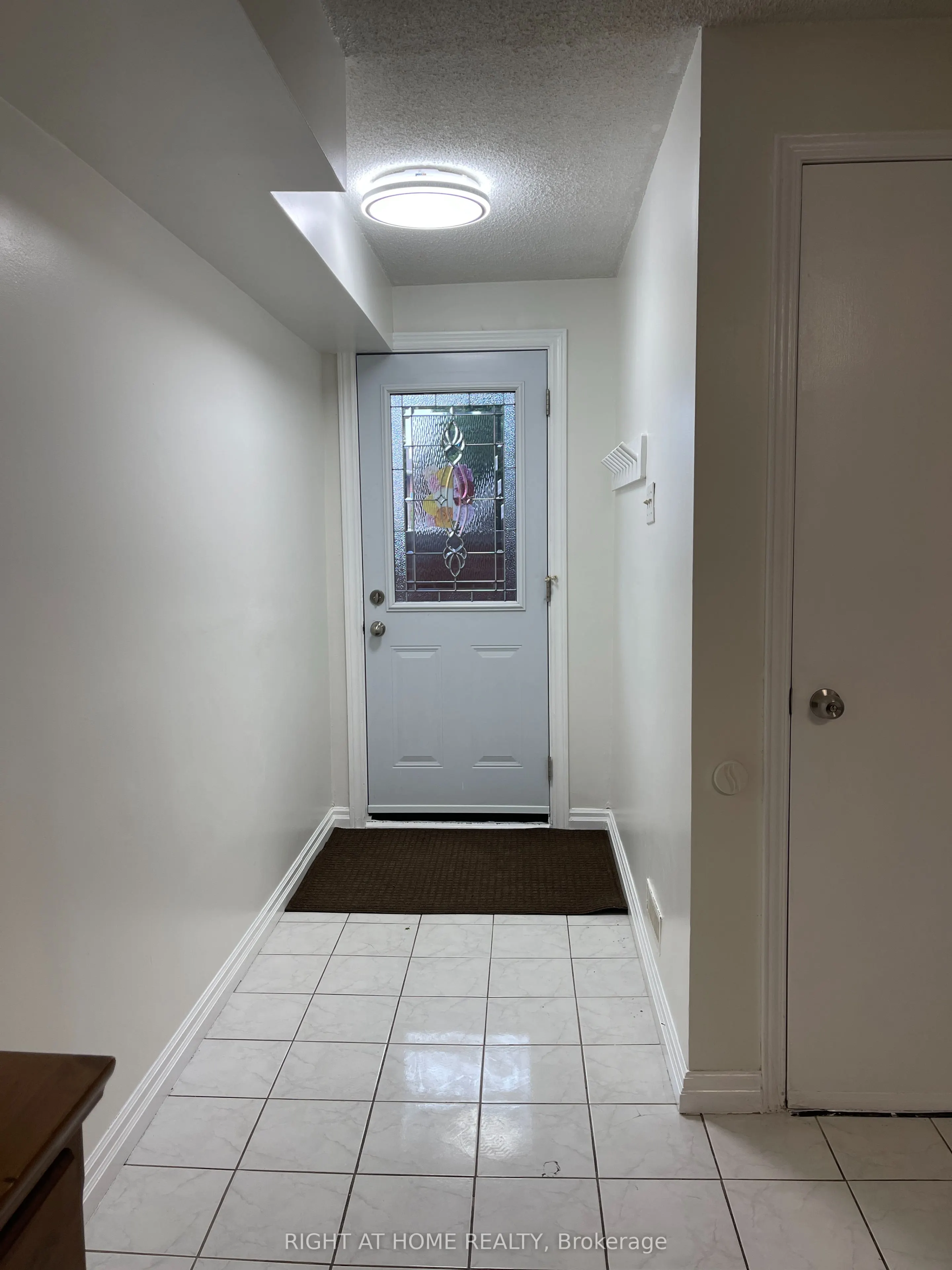 4128 Dursley Crescent, #Lower