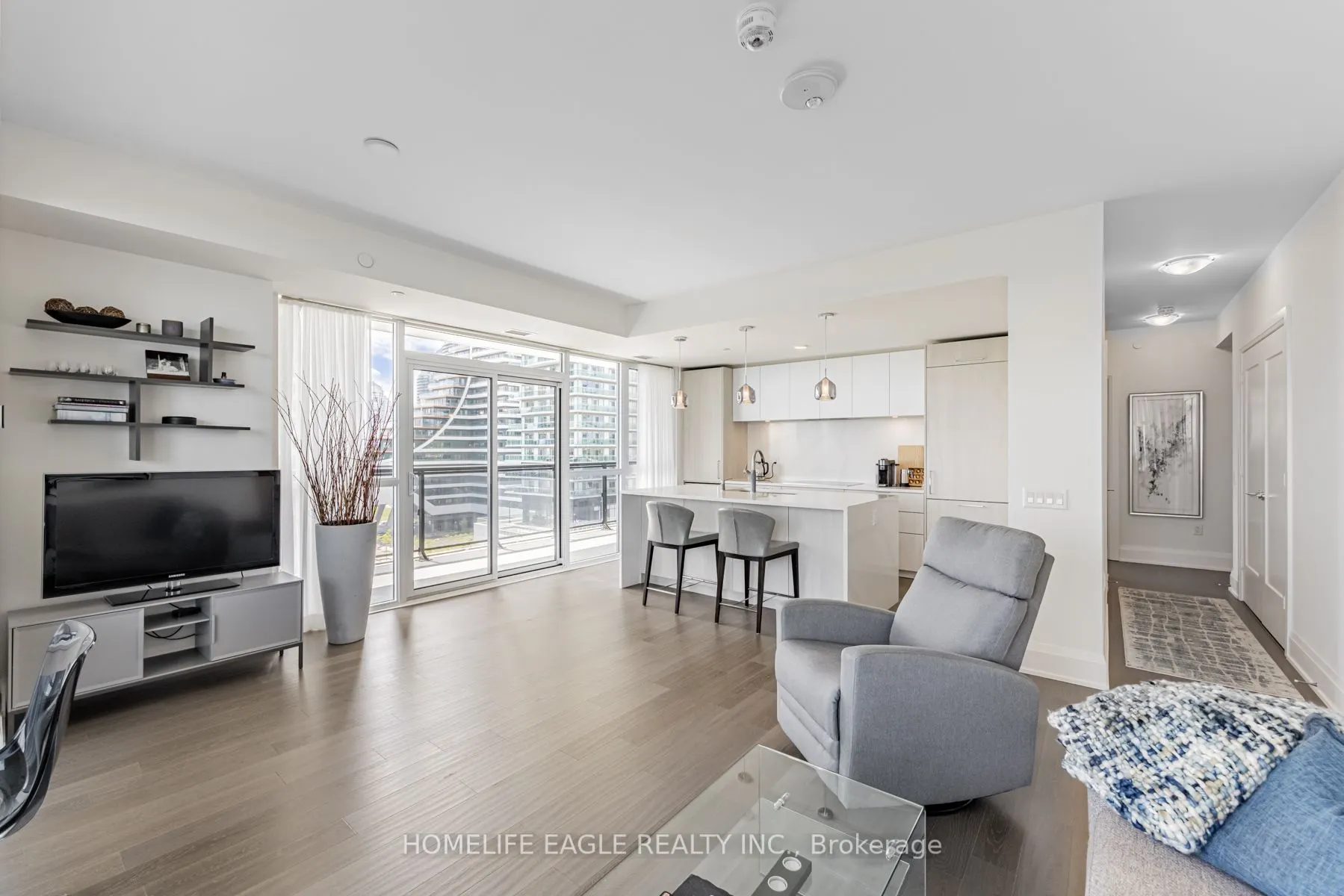 65 Annie Craig Drive, #709