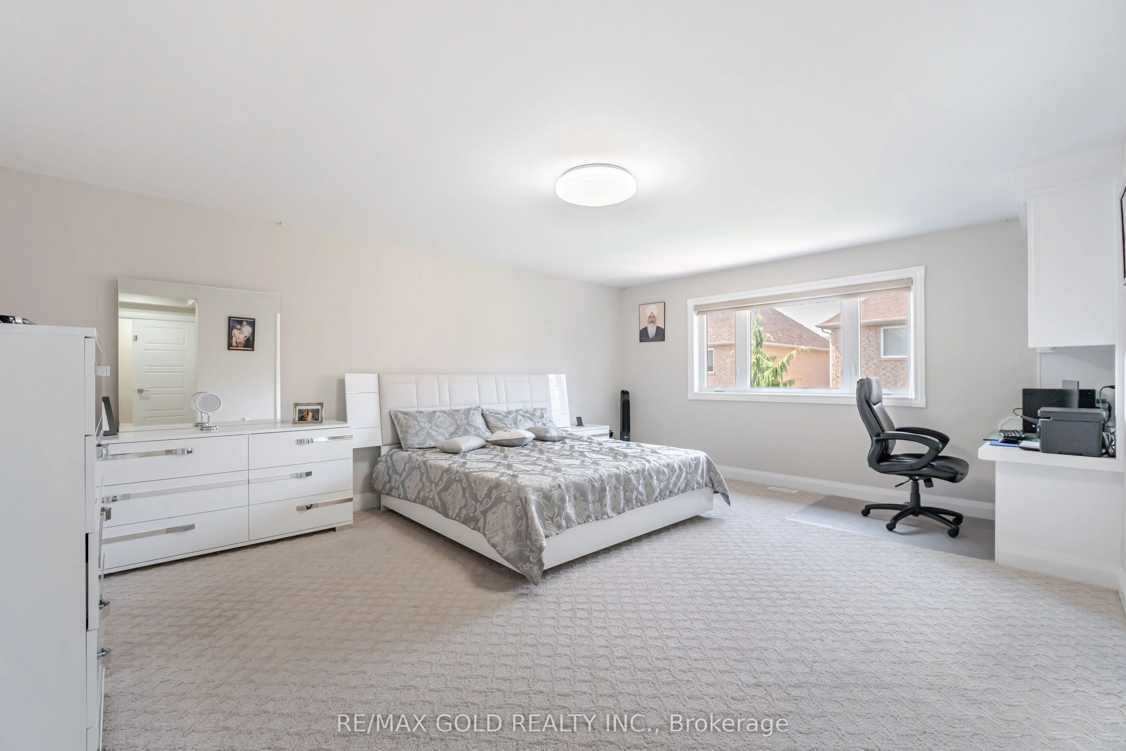 8 Foxmere Road