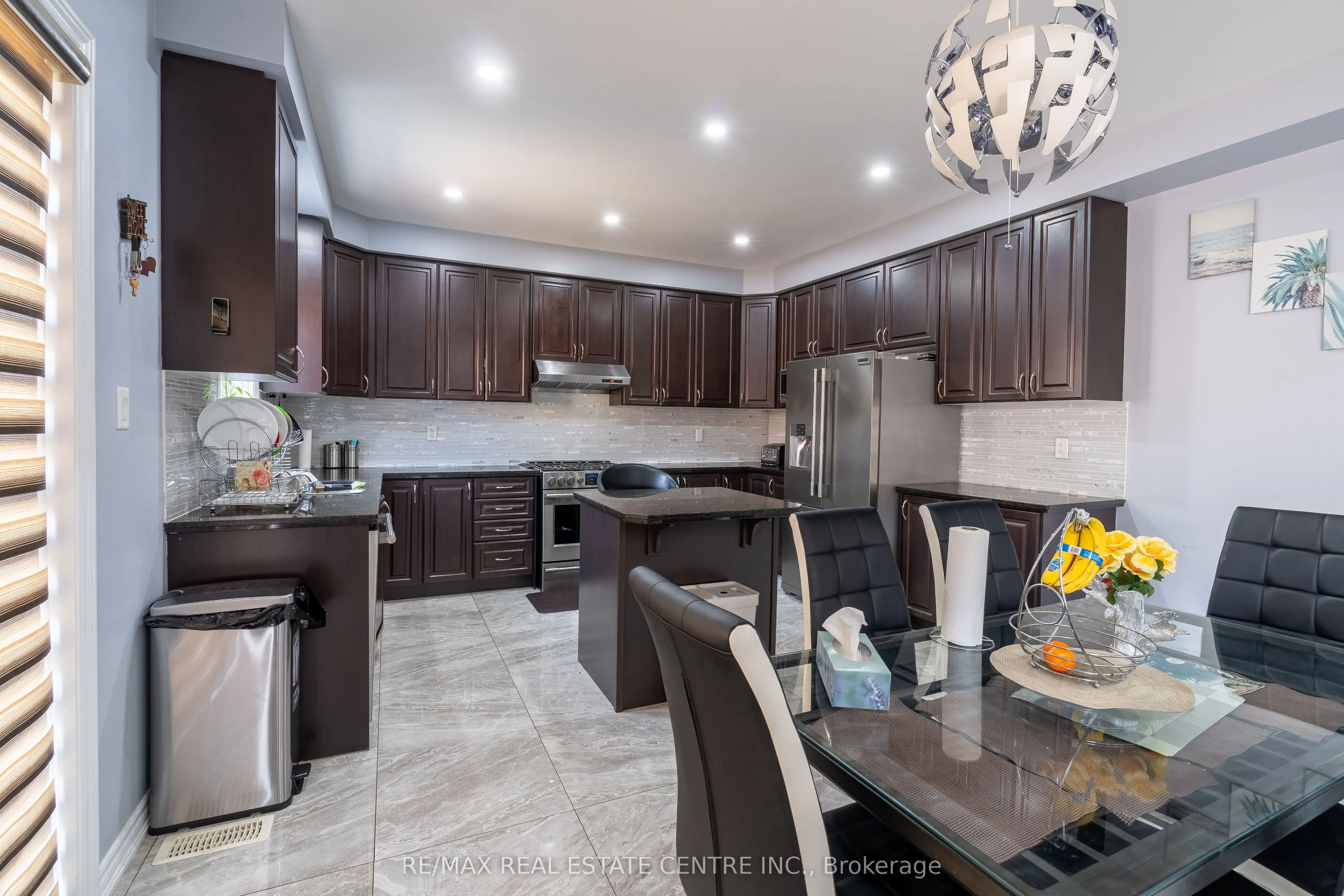 25 Hammerhead Road