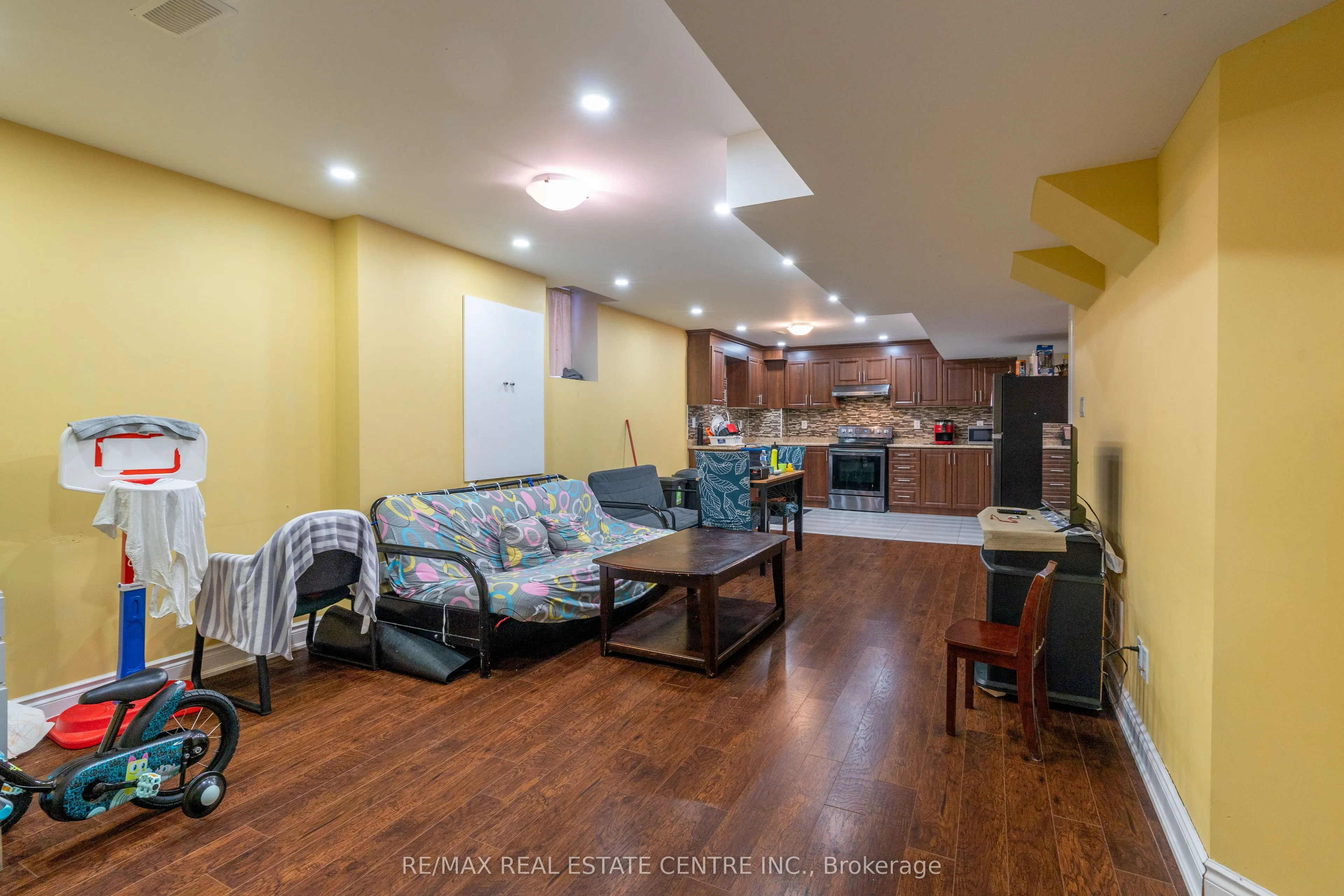 25 Hammerhead Road