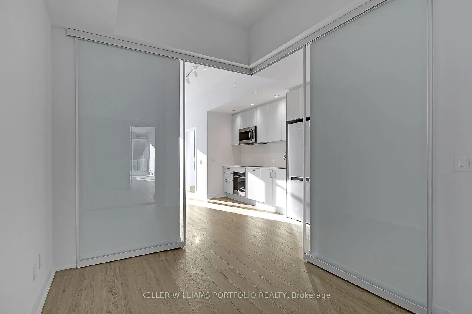1926 Lake Shore Boulevard W, #4210