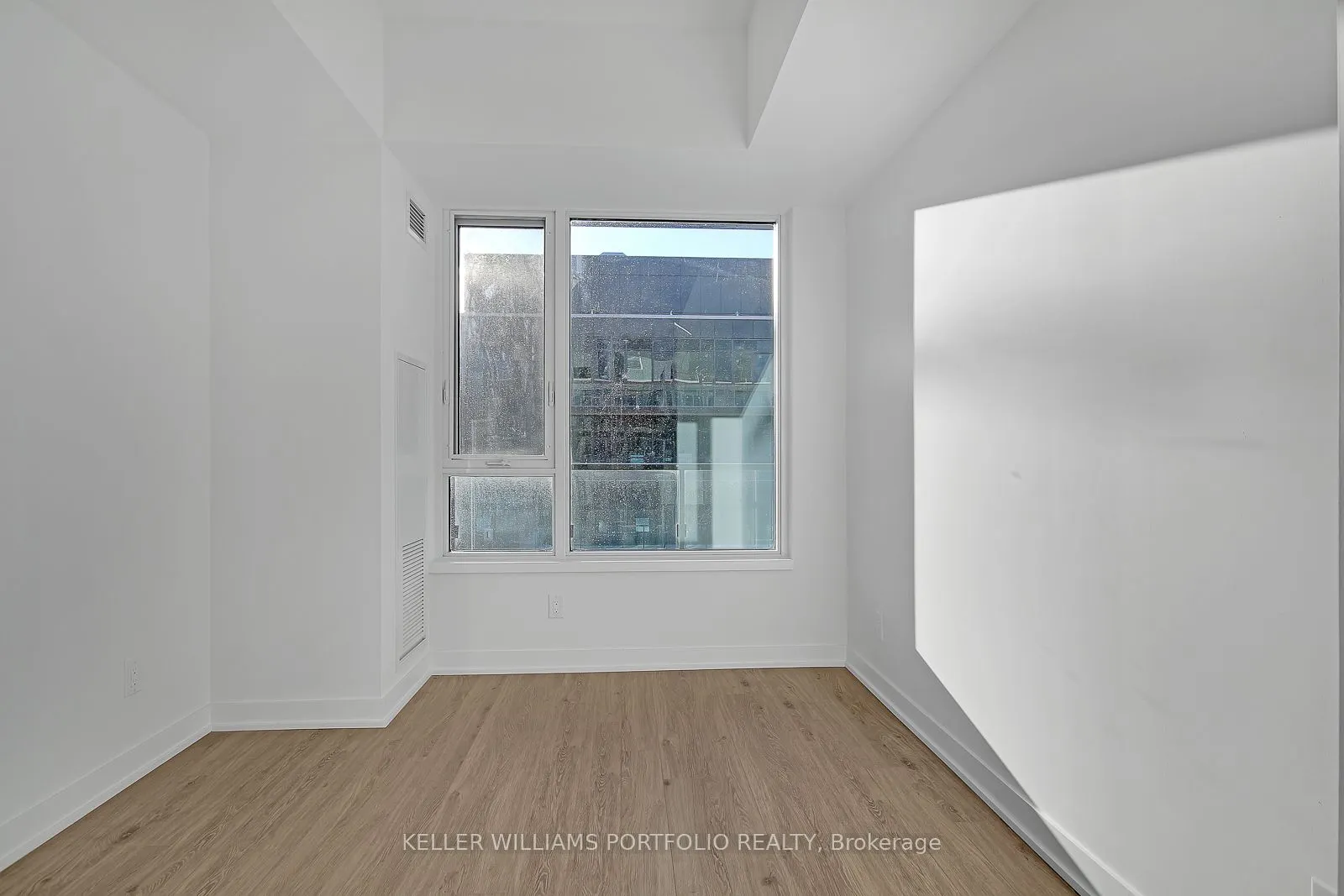 1926 Lake Shore Boulevard W, #4210