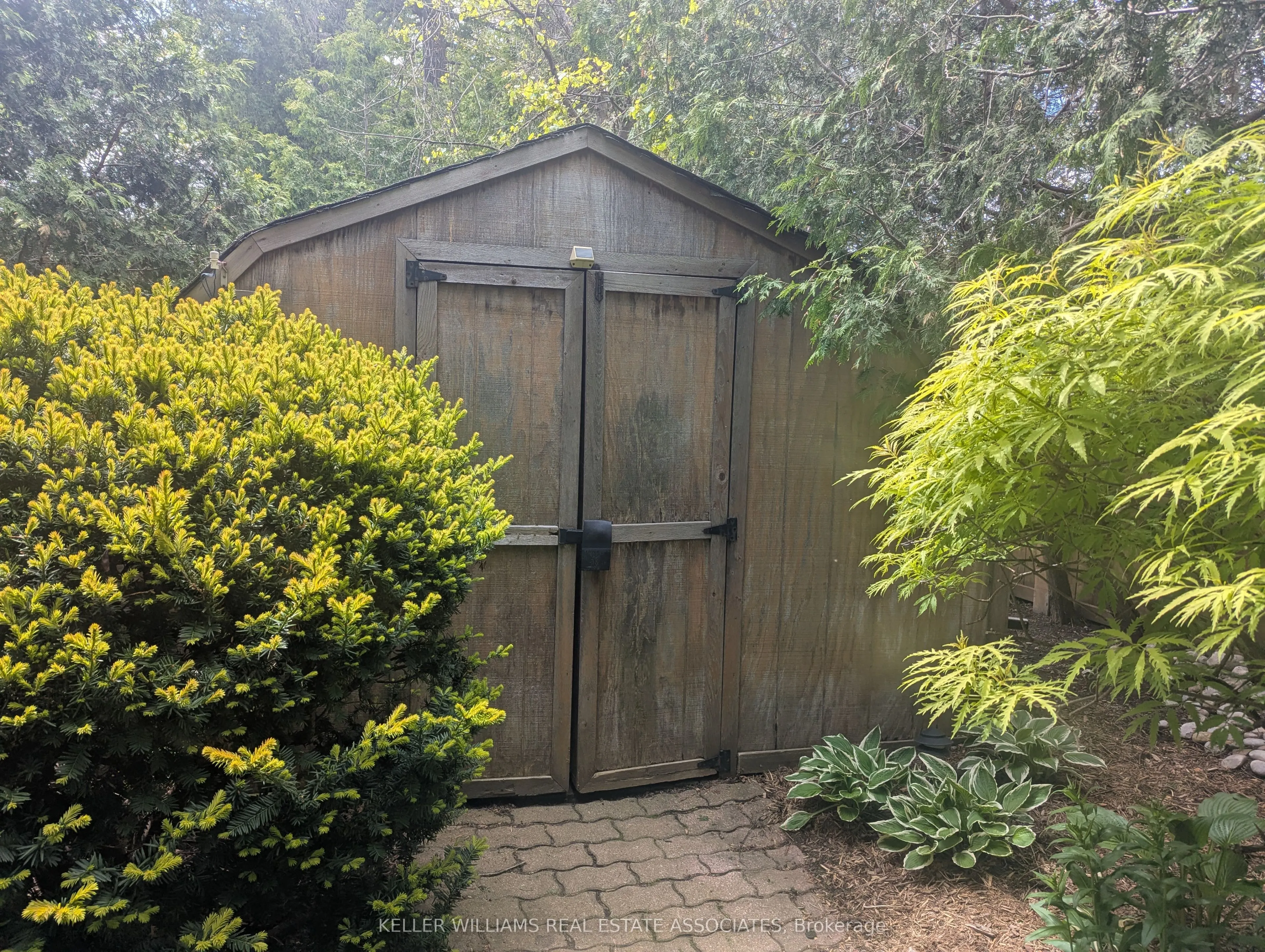 1443 Birchwood Drive