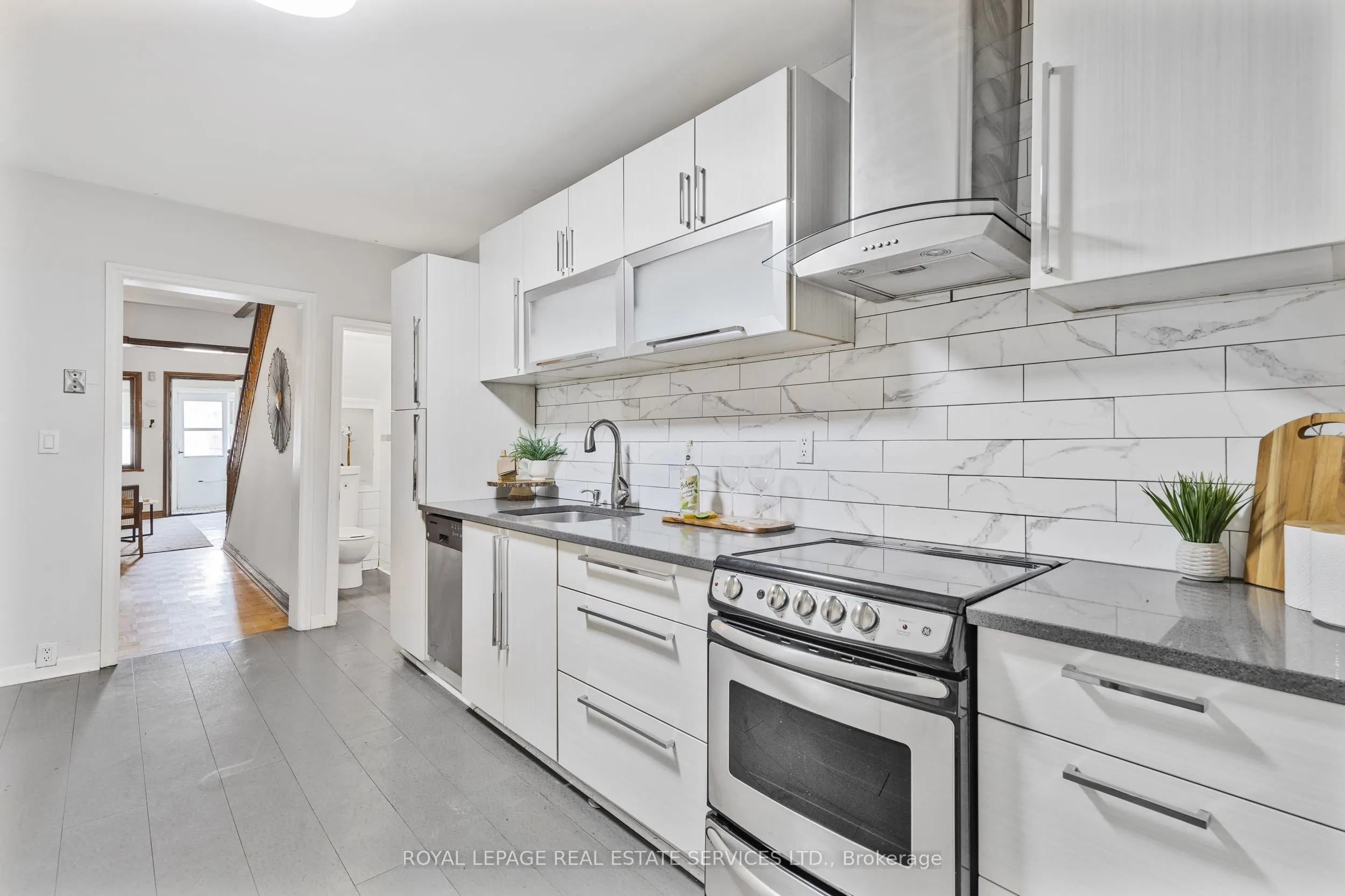 195 Islington Avenue